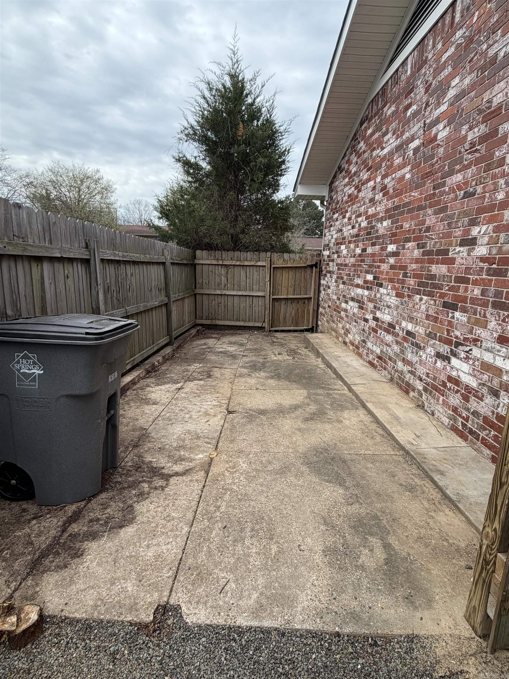 VILLAGE SOUTH - Residential