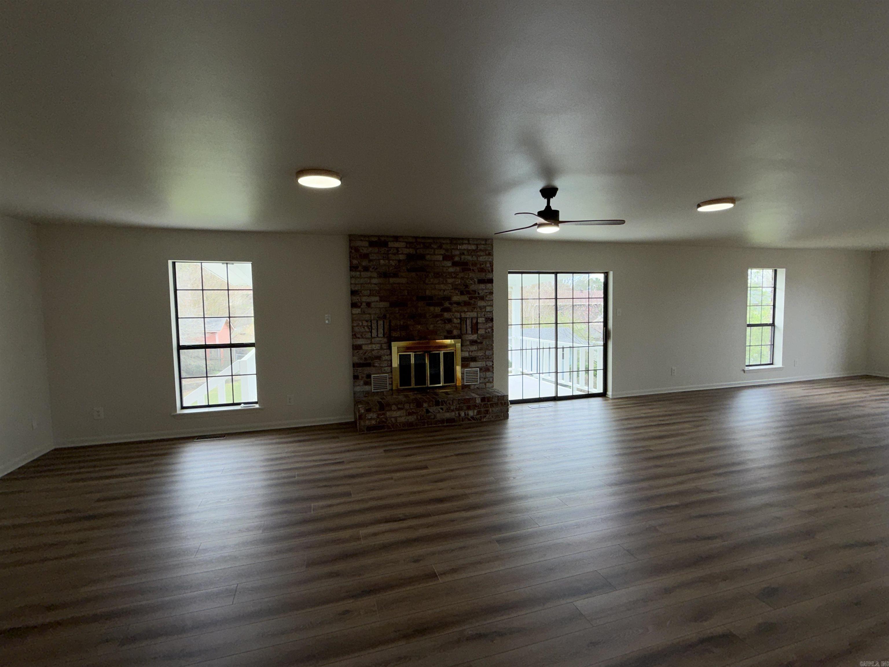 VILLAGE SOUTH - Residential