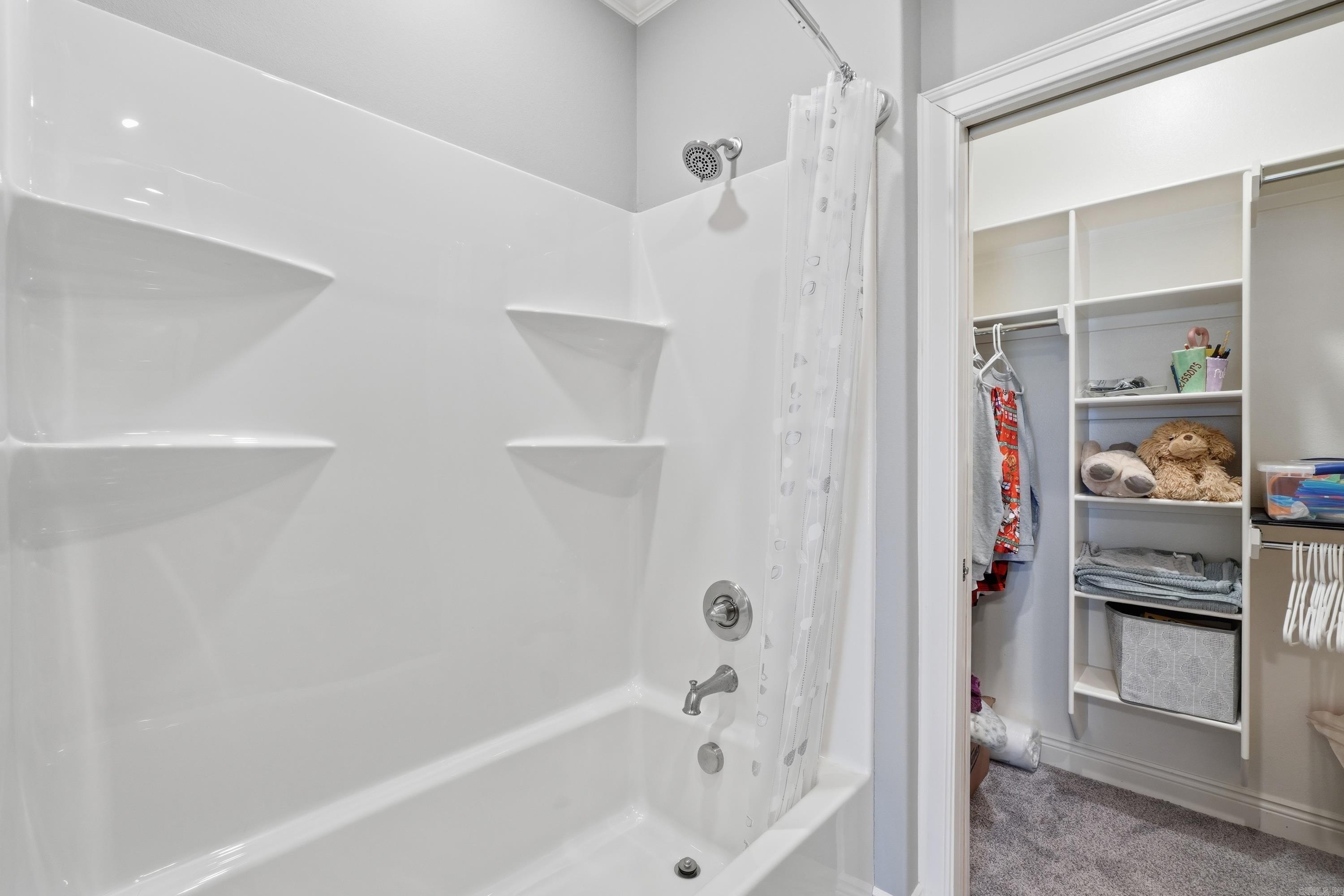 Salem Oaks - Residential