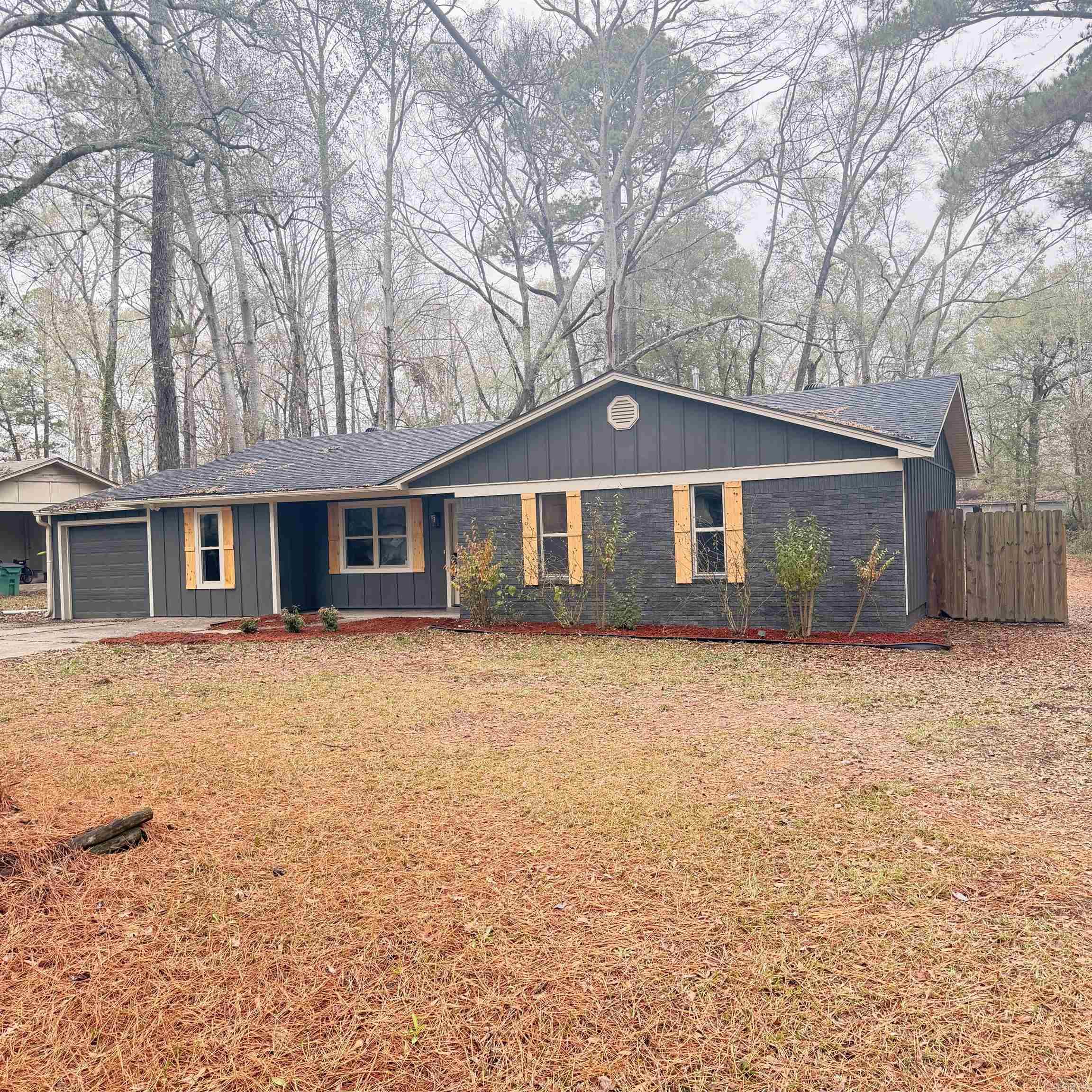 HOLLYWOOD HEIGHTS - Residential