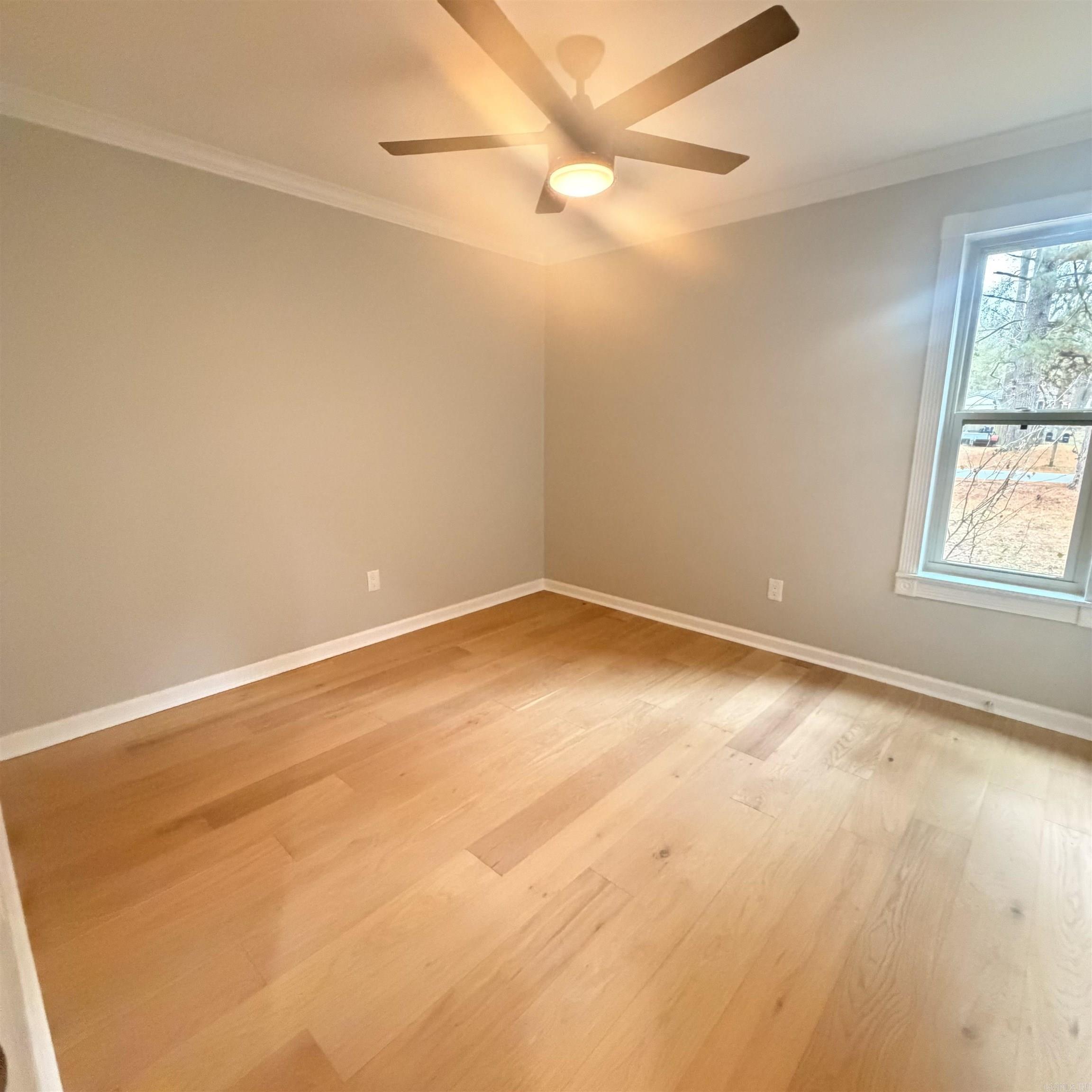 HOLLYWOOD HEIGHTS - Residential