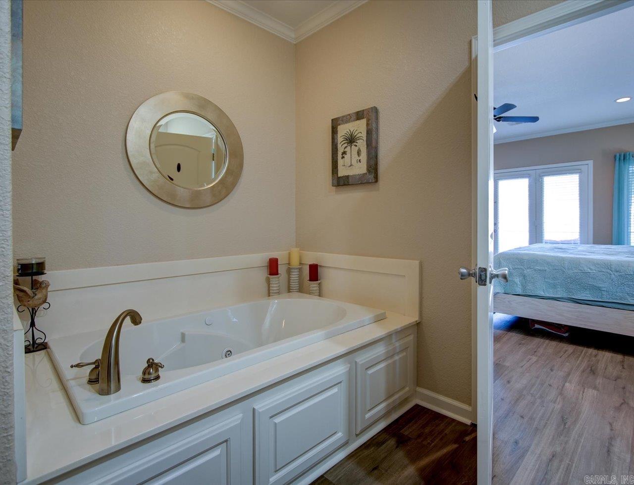 LAKE POINTE HPR - Residential