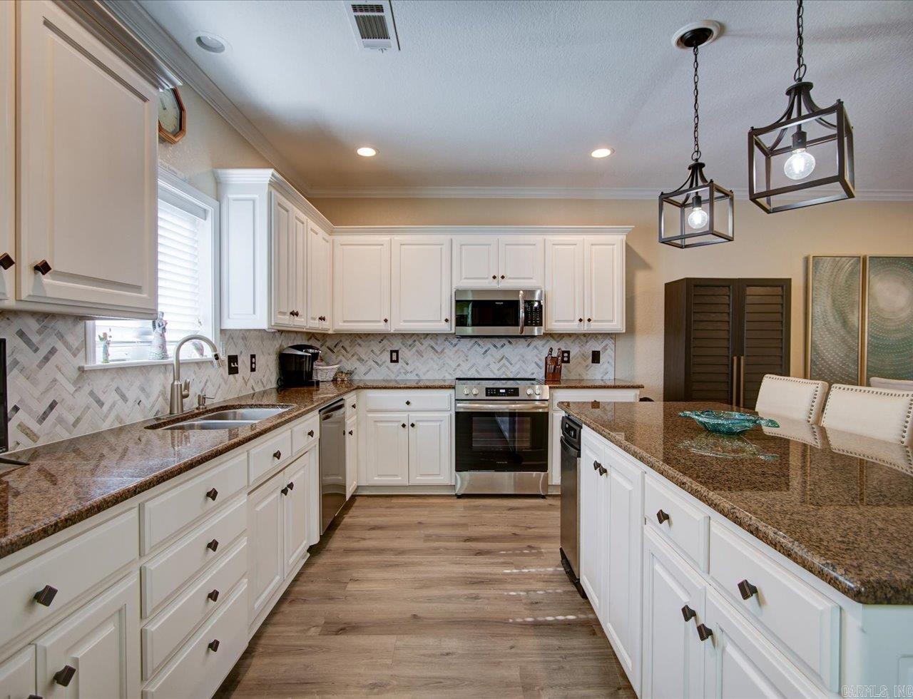 LAKE POINTE HPR - Residential