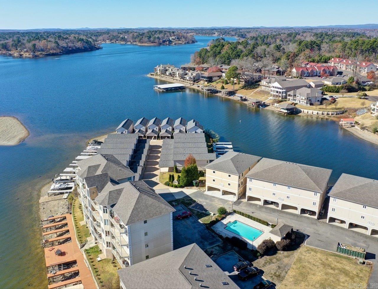 LAKE POINTE HPR - Residential