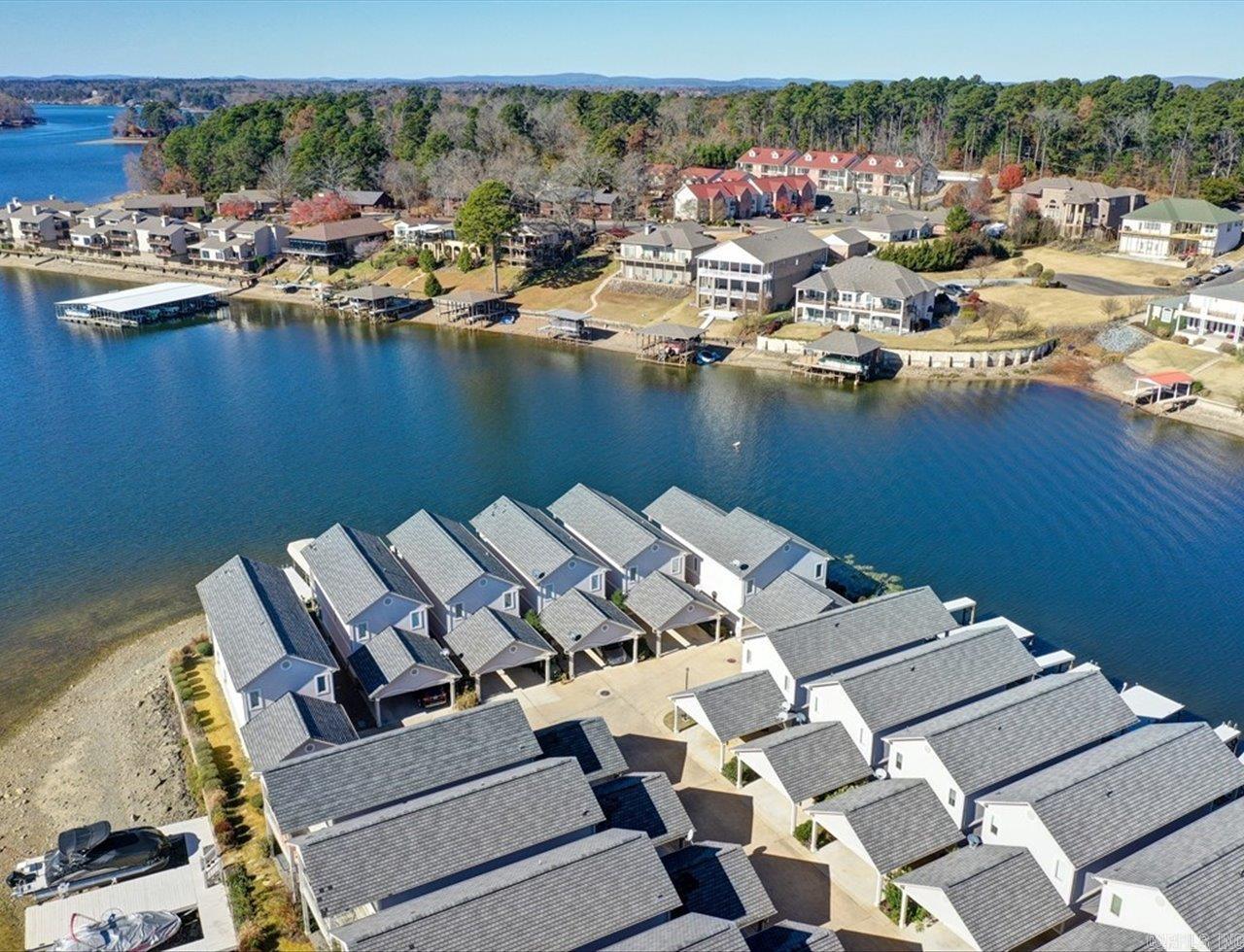 LAKE POINTE HPR - Residential