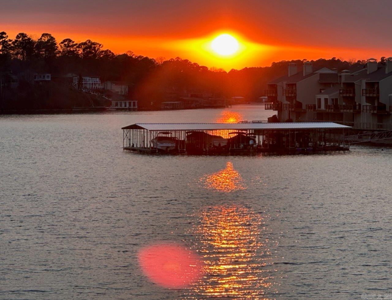 LAKE POINTE HPR - Residential