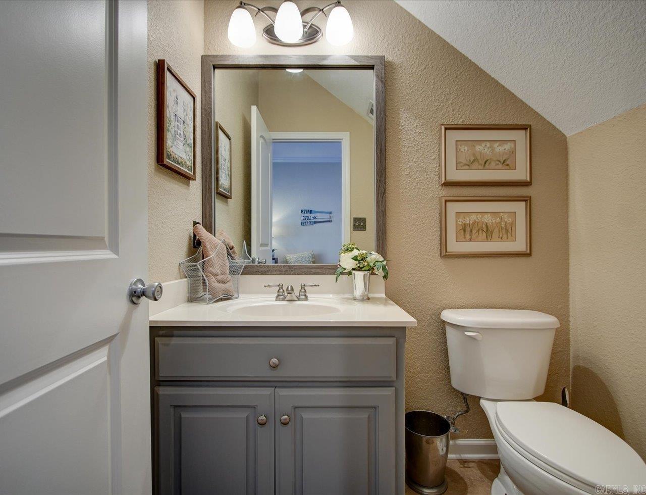 LAKE POINTE HPR - Residential