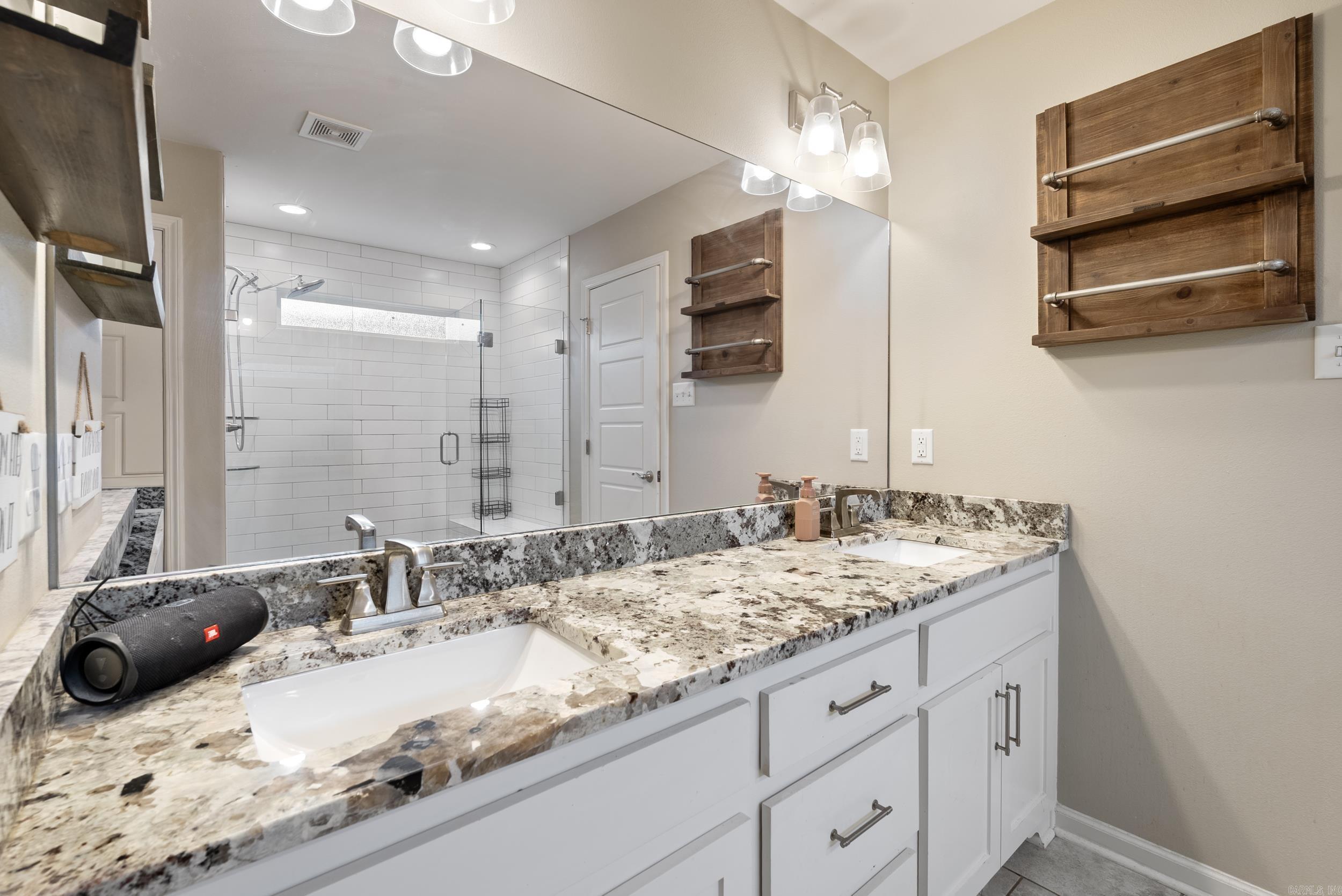 GIBRALTER HGTS - Residential