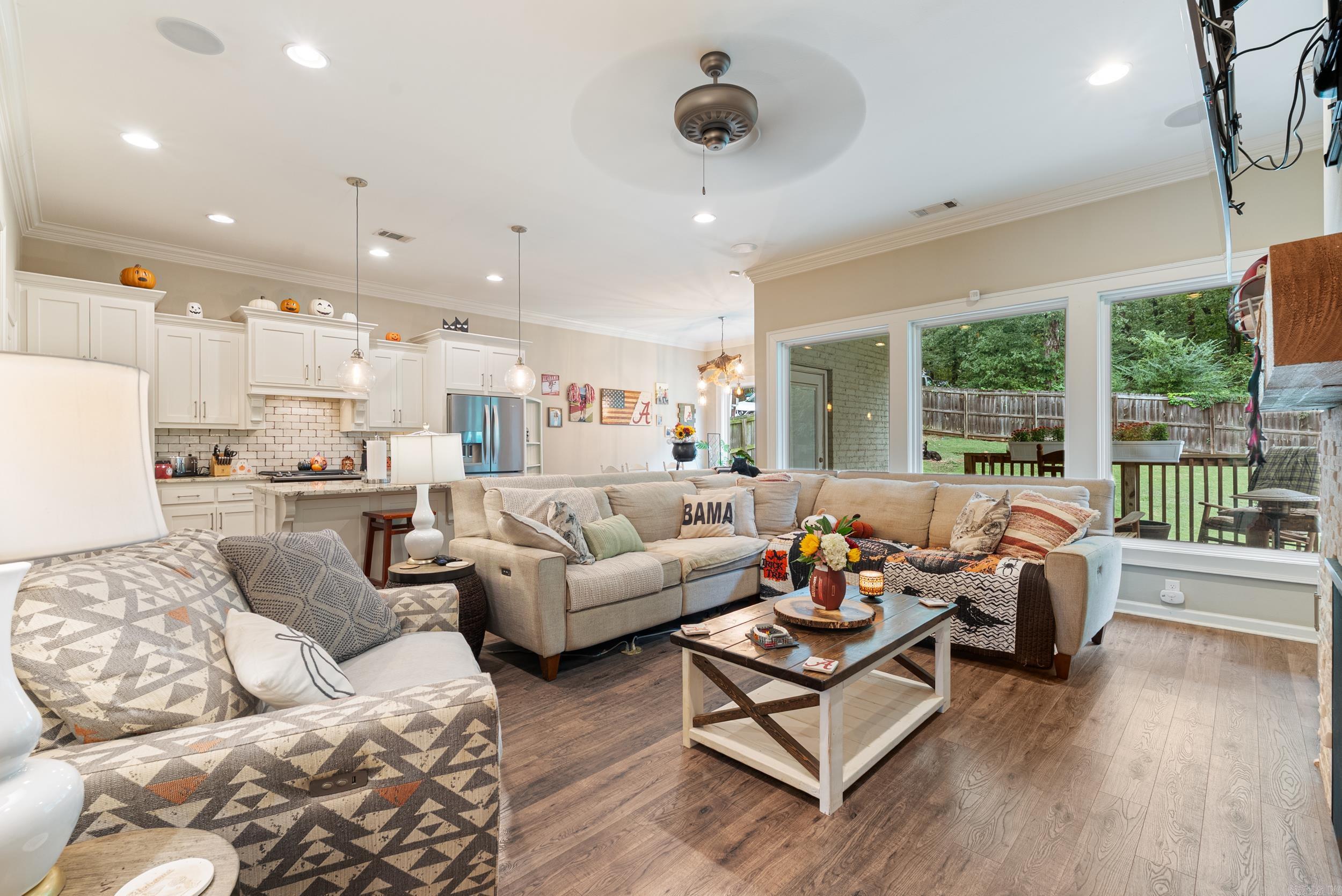 GIBRALTER HGTS - Residential