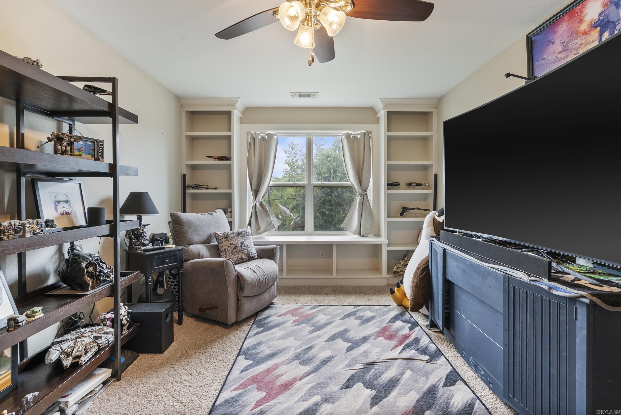 GIBRALTER HGTS - Residential