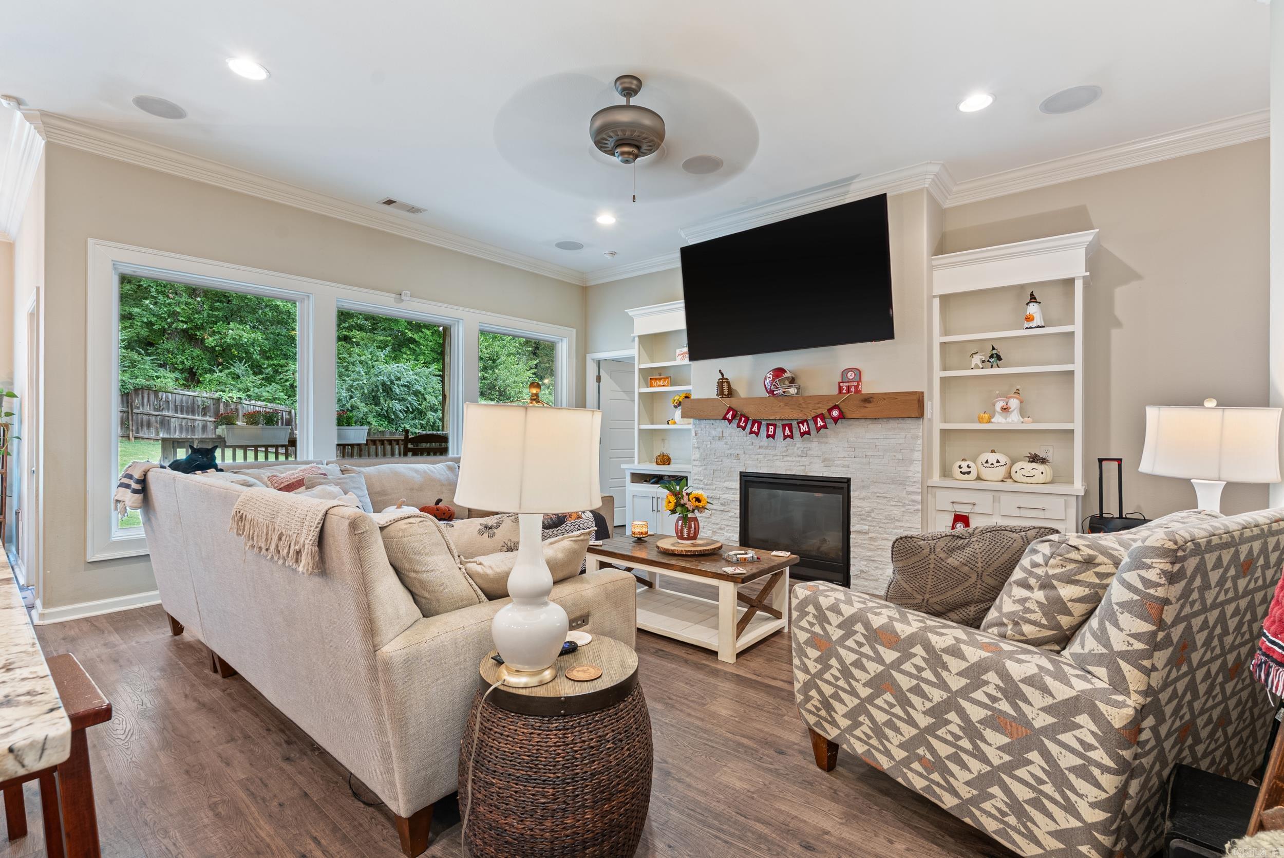 GIBRALTER HGTS - Residential