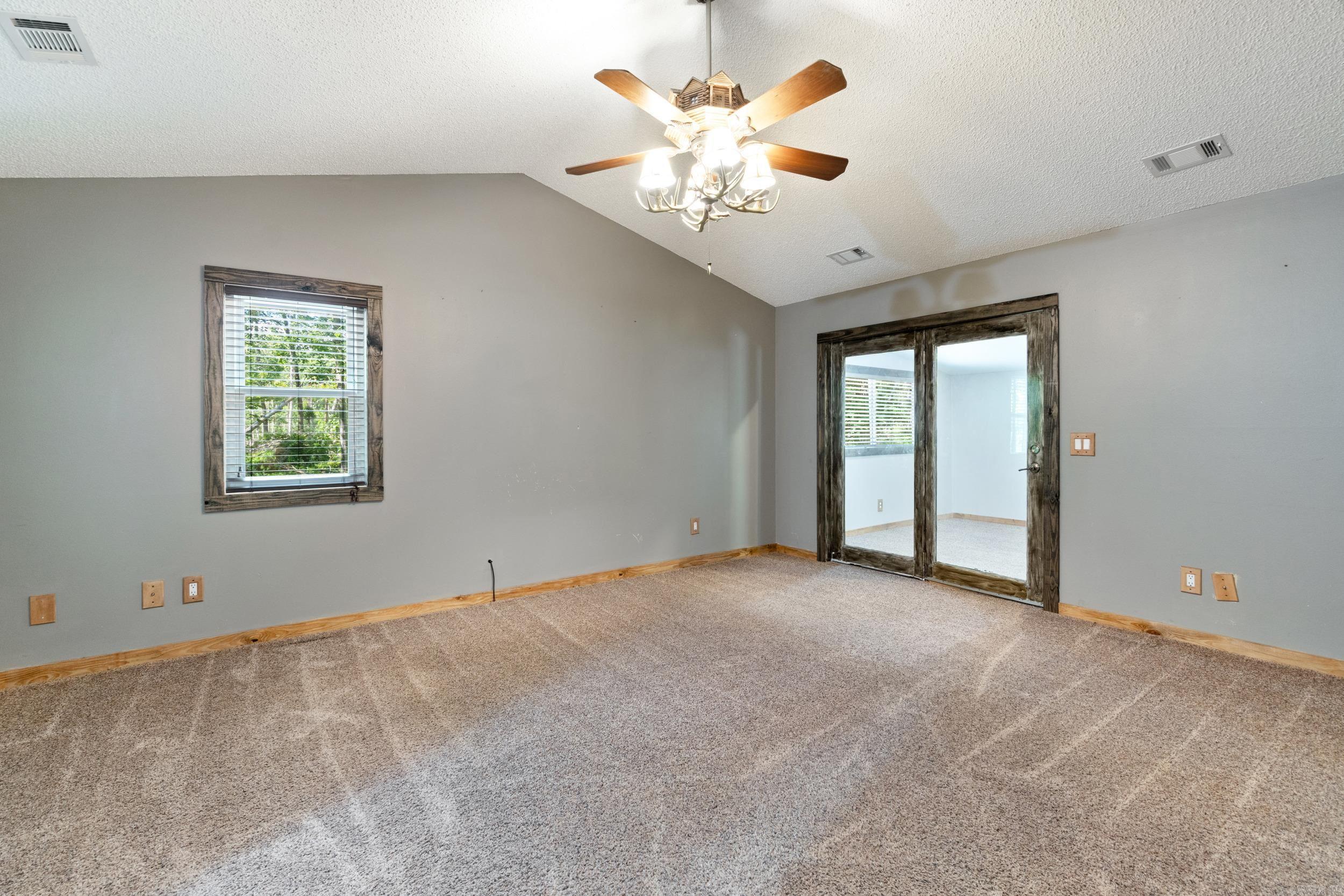 BURGOS - Residential