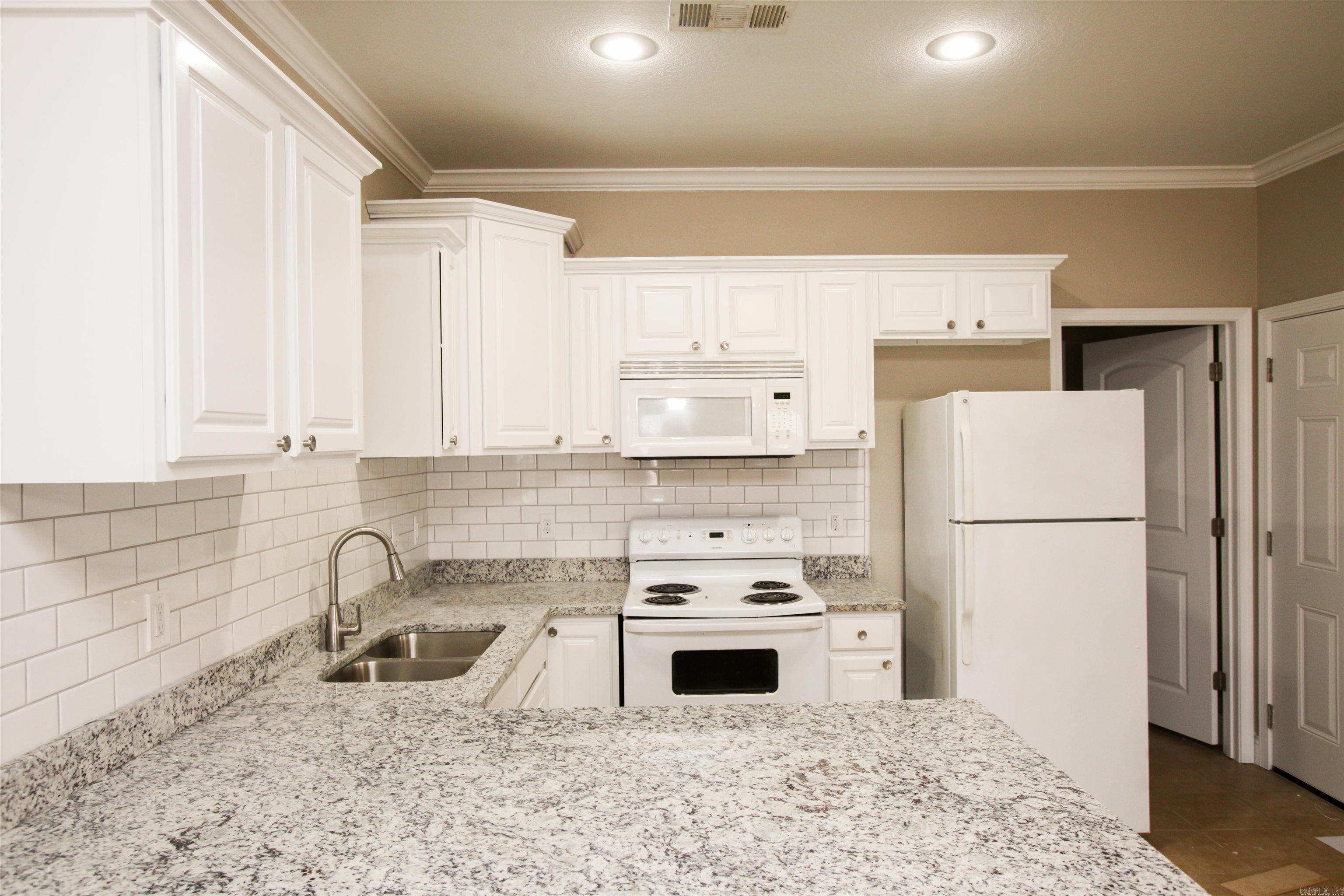 CAMRY COURT - Residential Lease