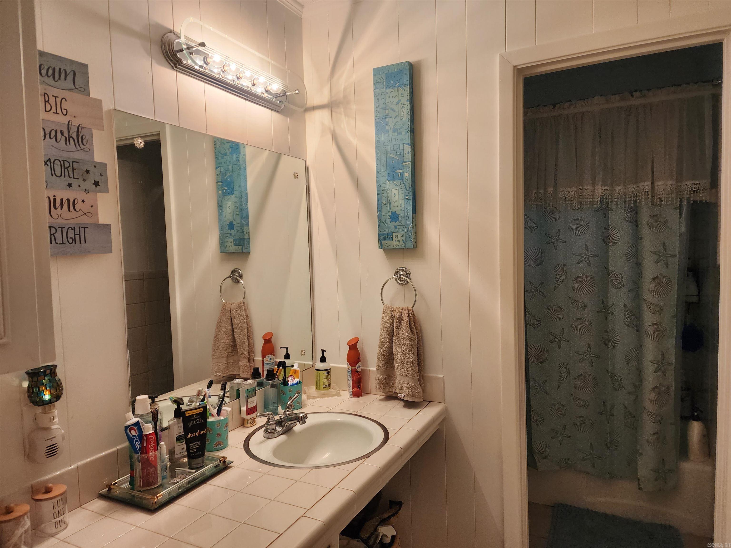 WESTWARD HO HEIGHTS - OUT - Residential