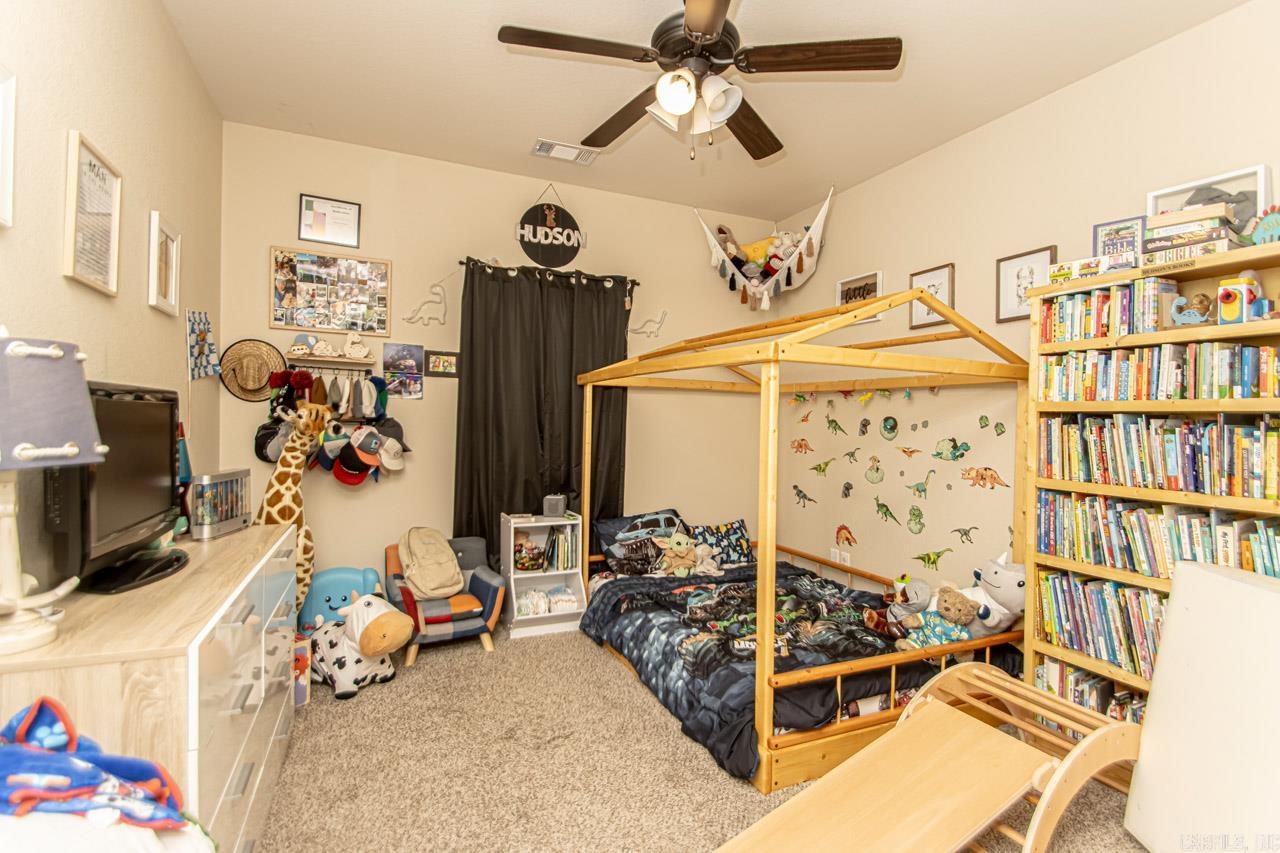 SHADOW CREEK - Residential