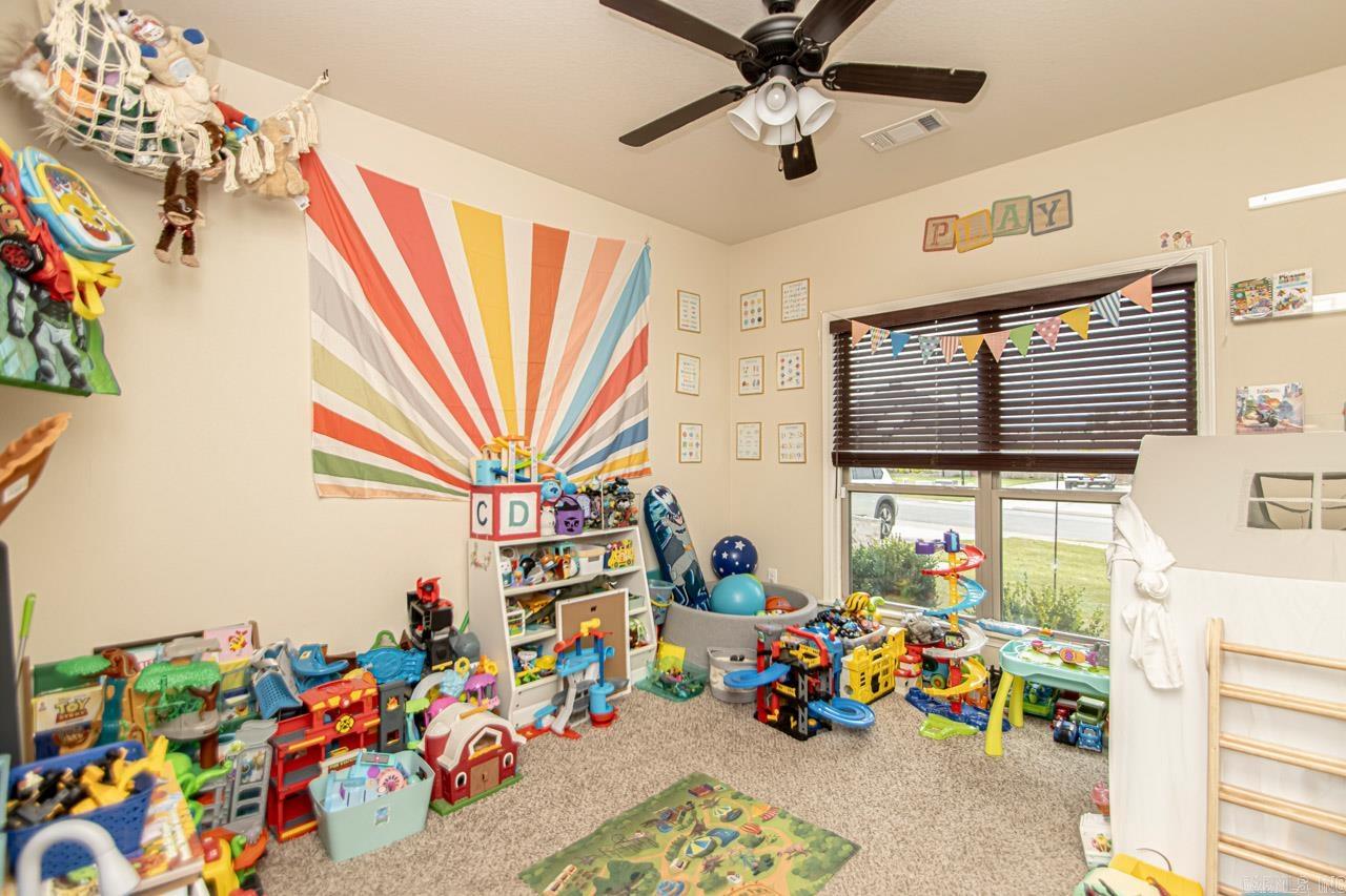 SHADOW CREEK - Residential