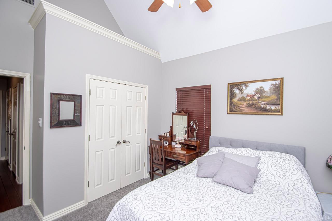 CAMBRIDGE PLACE - Residential