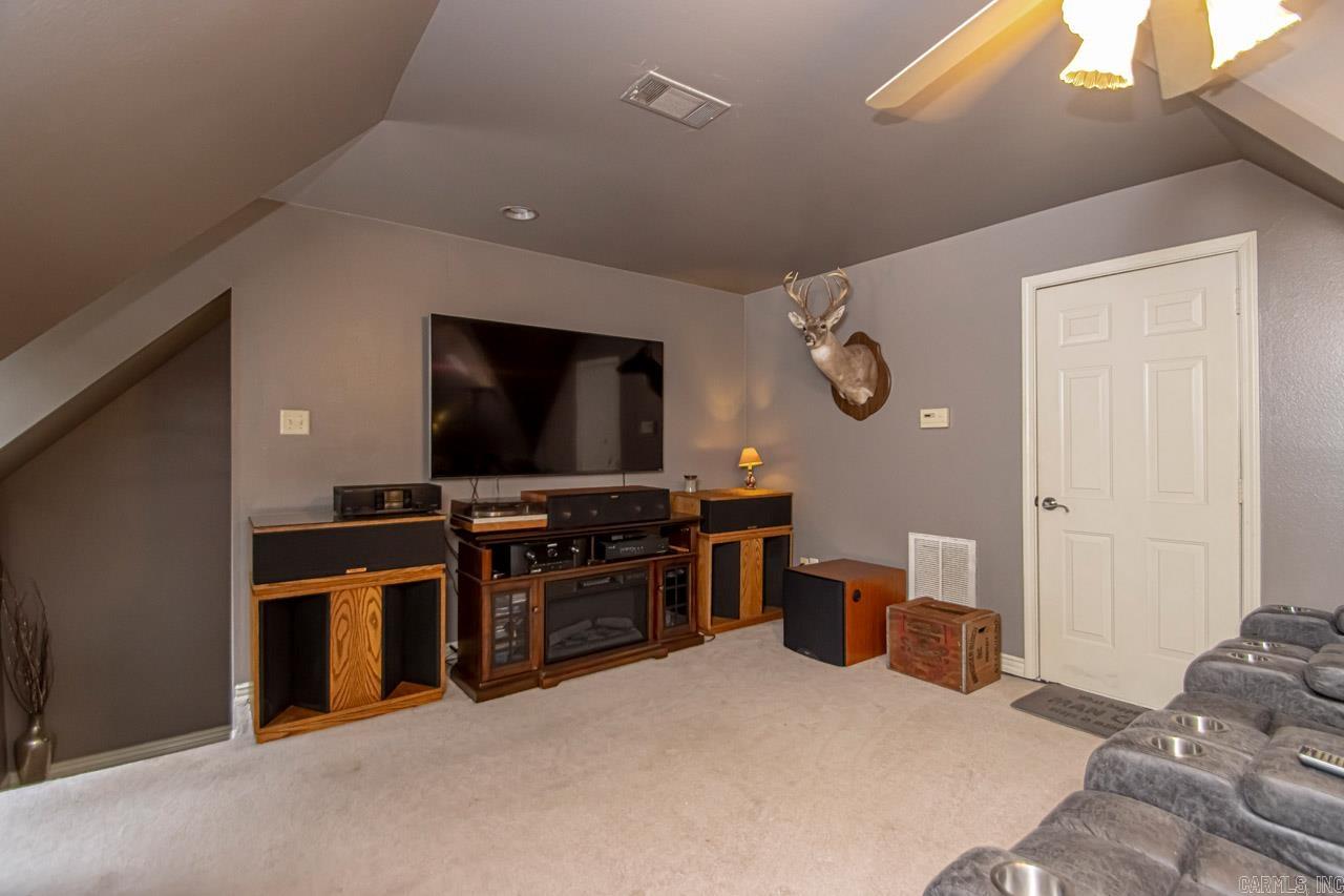 CAMBRIDGE PLACE - Residential