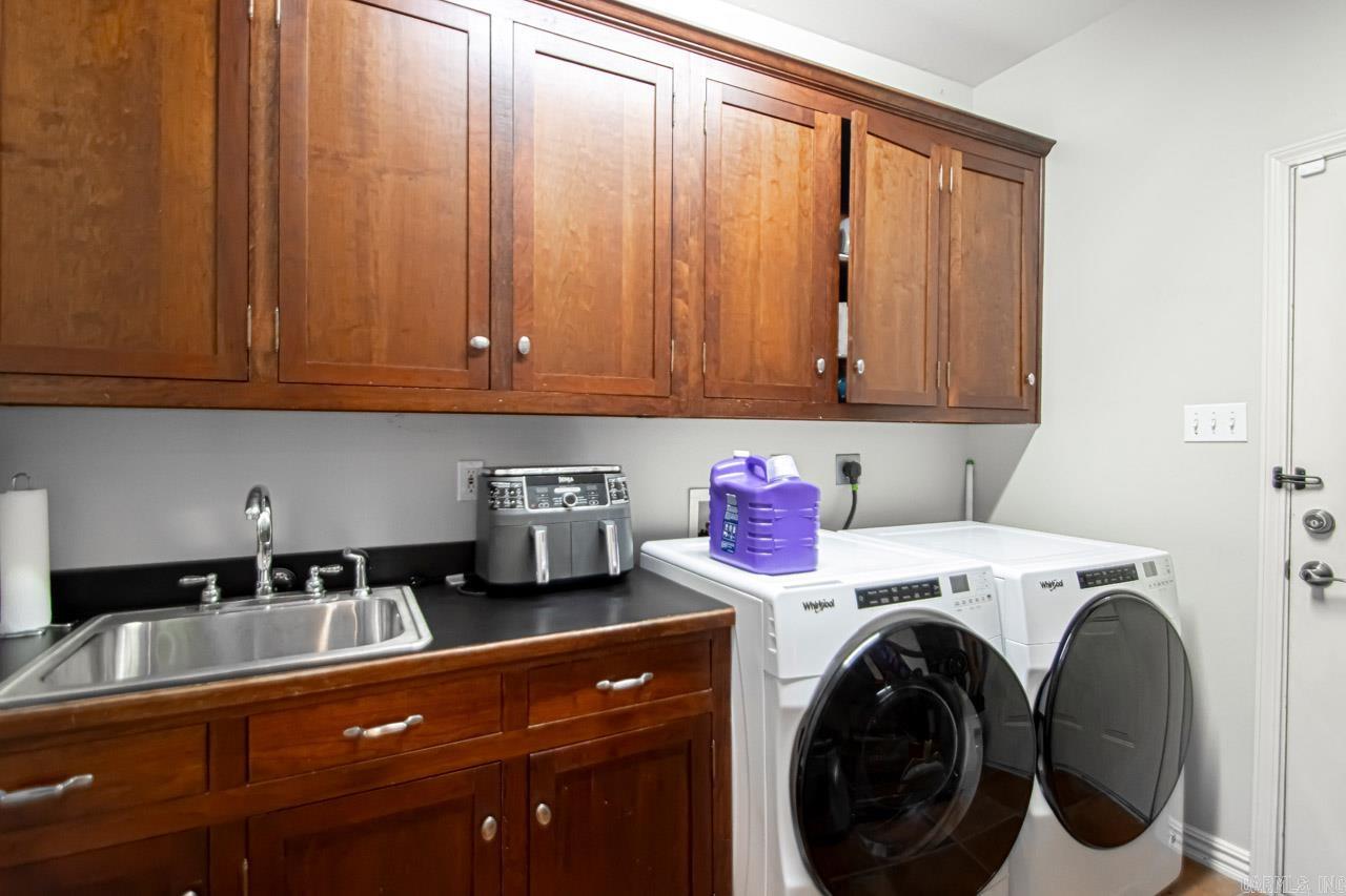 CAMBRIDGE PLACE - Residential