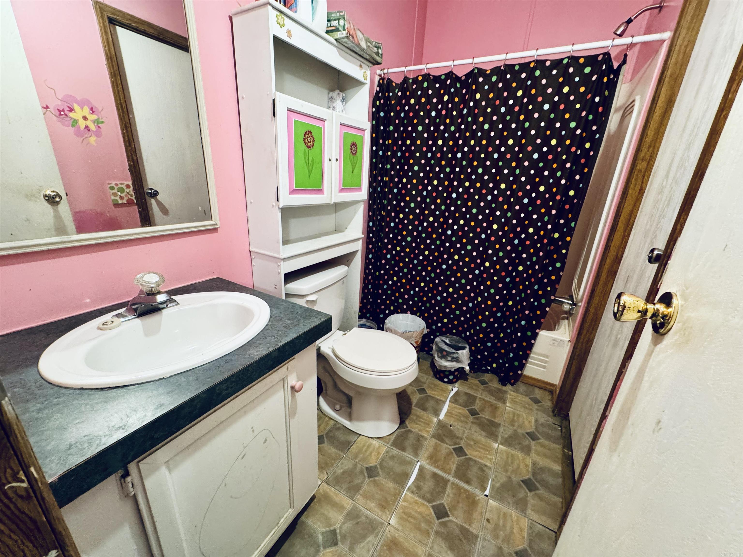 PINE LANE NORTH - Residential