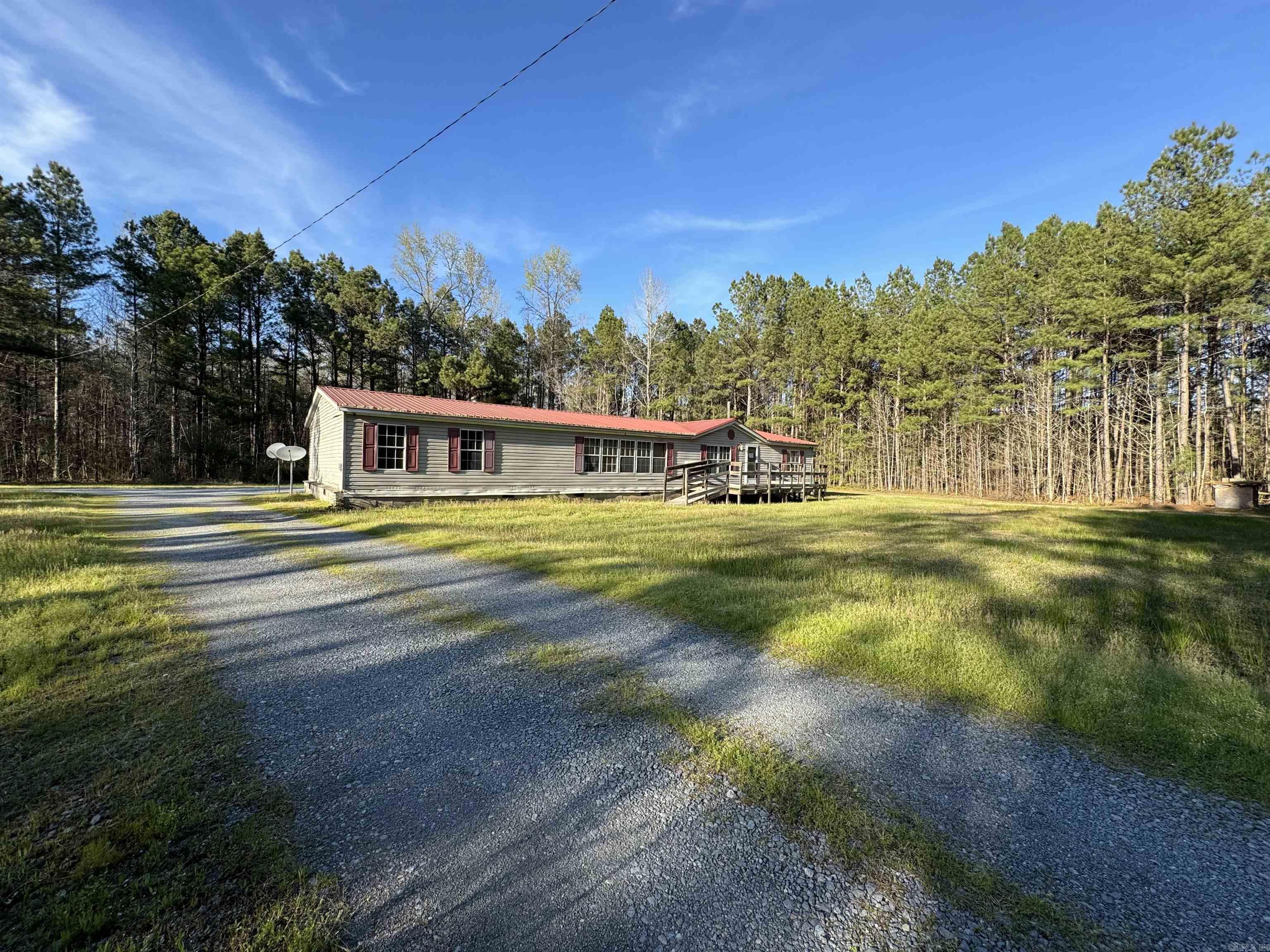 PINE LANE NORTH - Residential