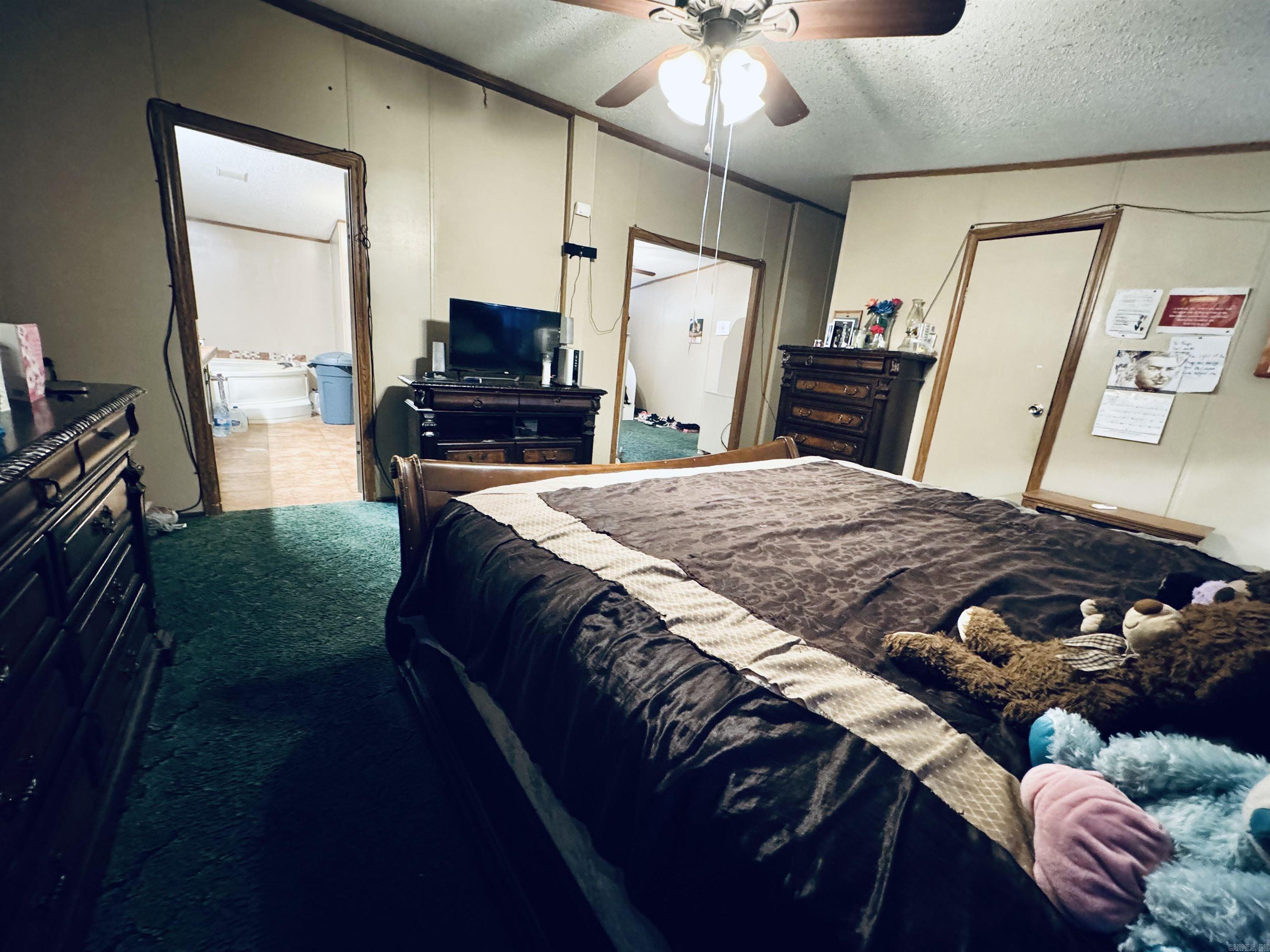 PINE LANE NORTH - Residential