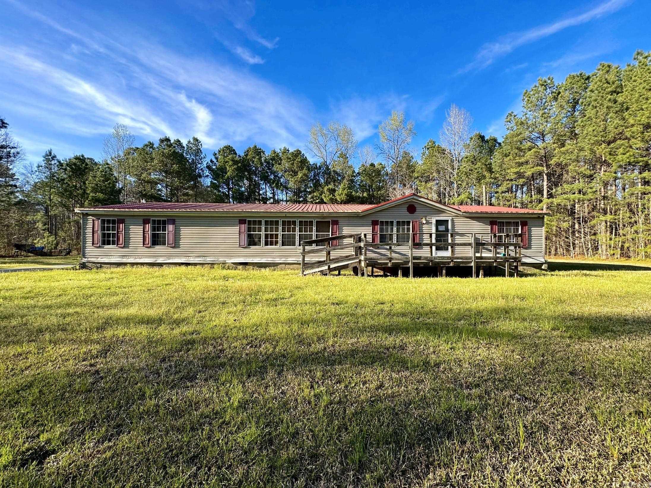 PINE LANE NORTH - Residential