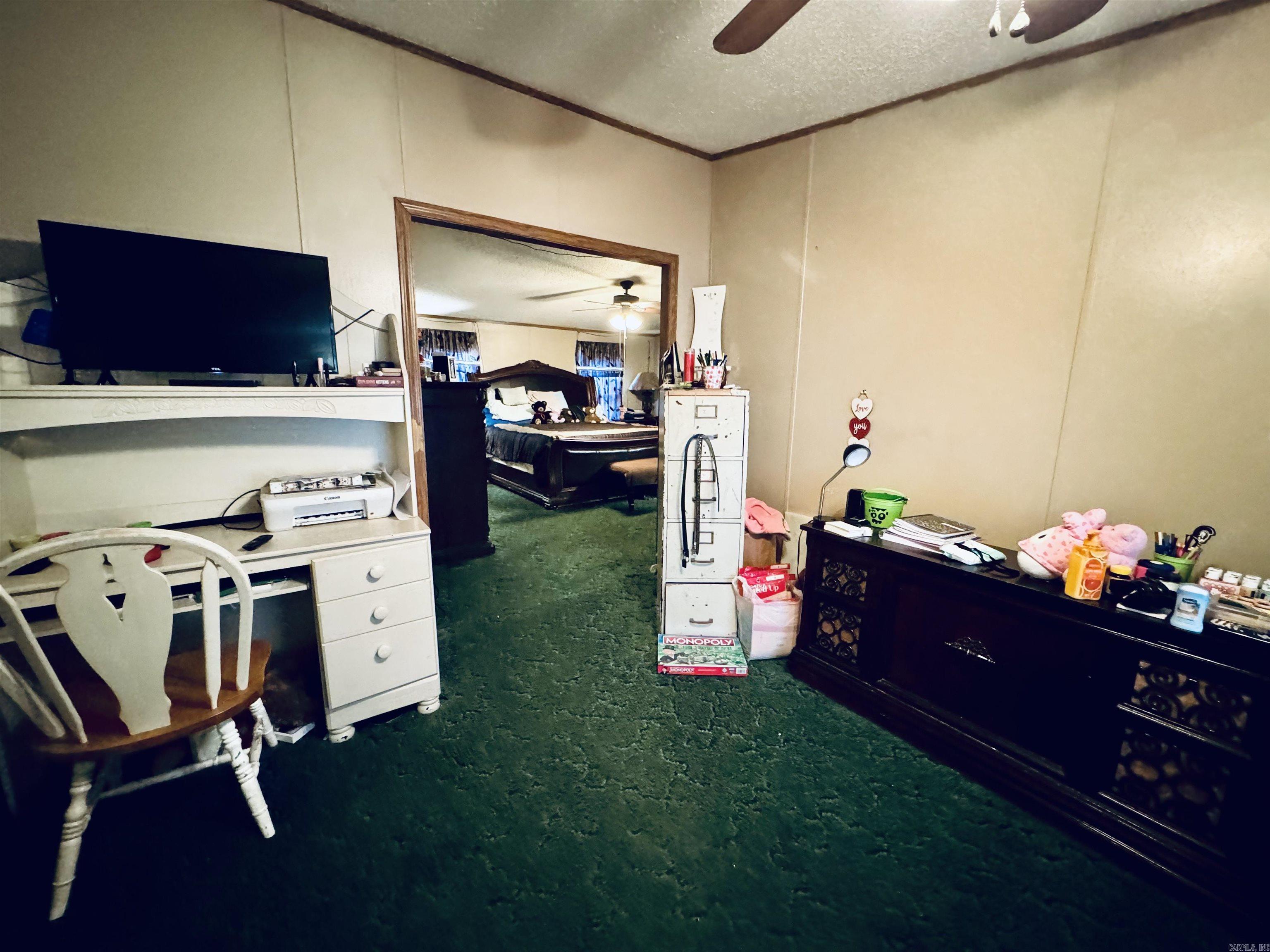 PINE LANE NORTH - Residential