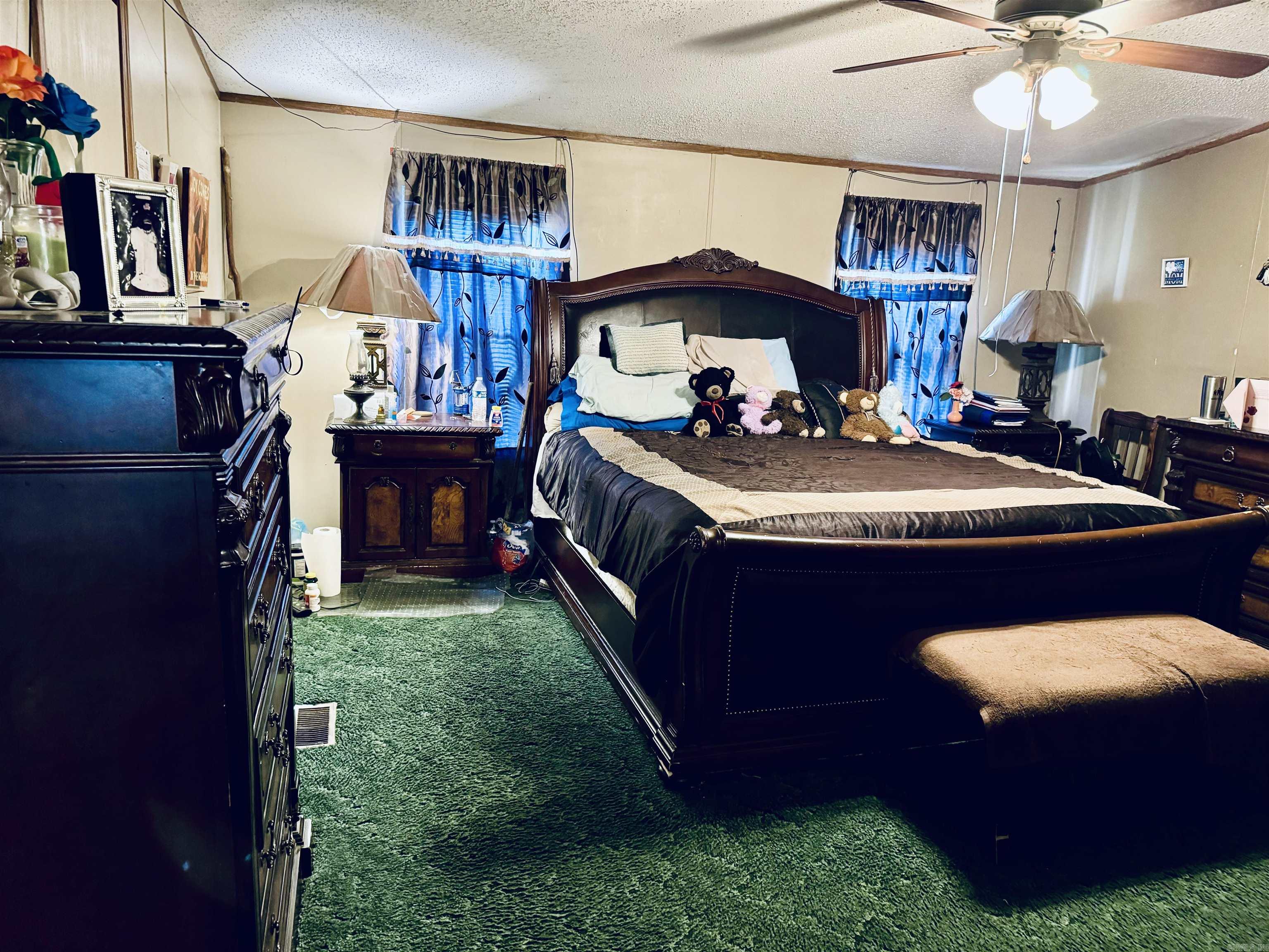 PINE LANE NORTH - Residential