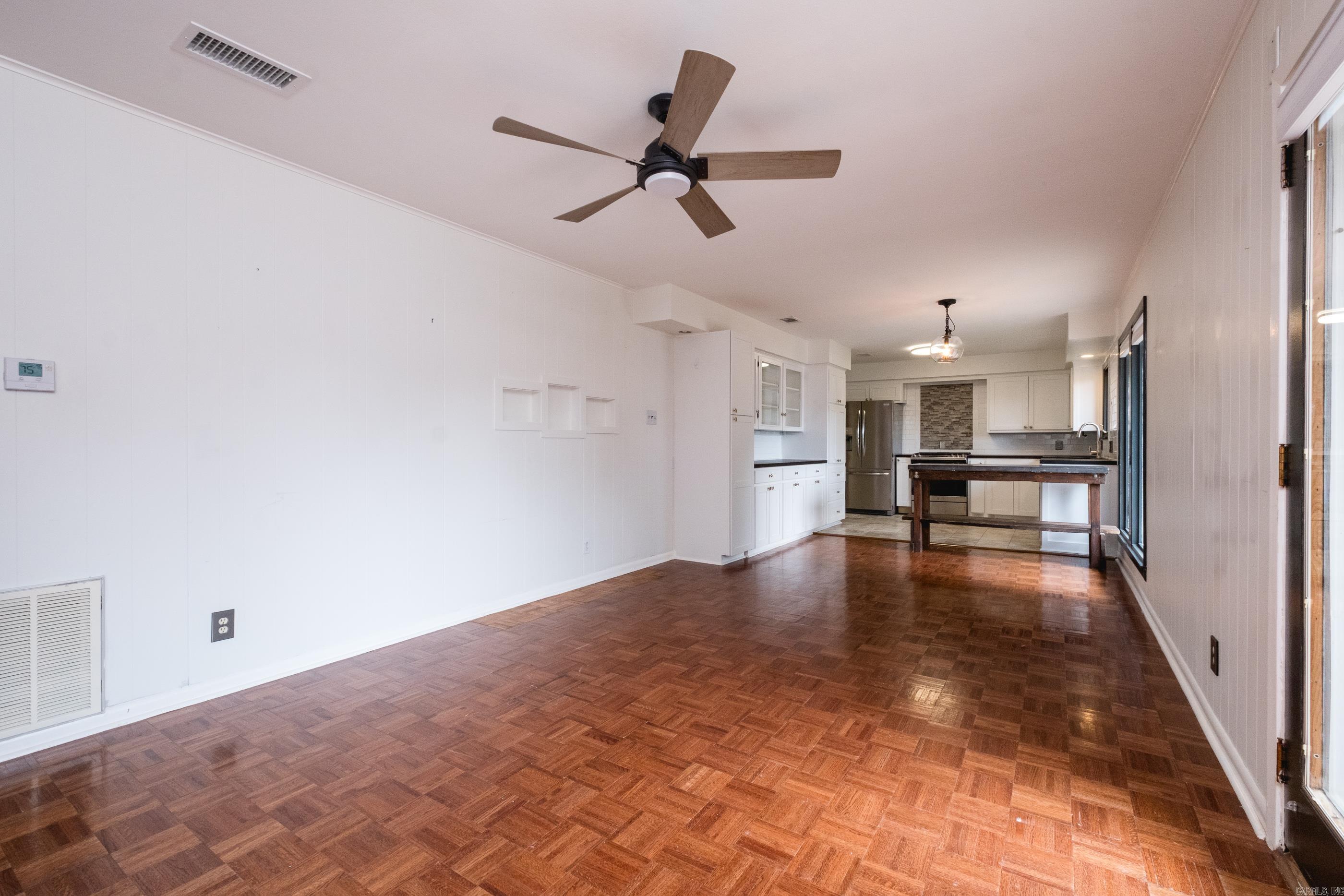 PLAZA HEIGHTS - Residential