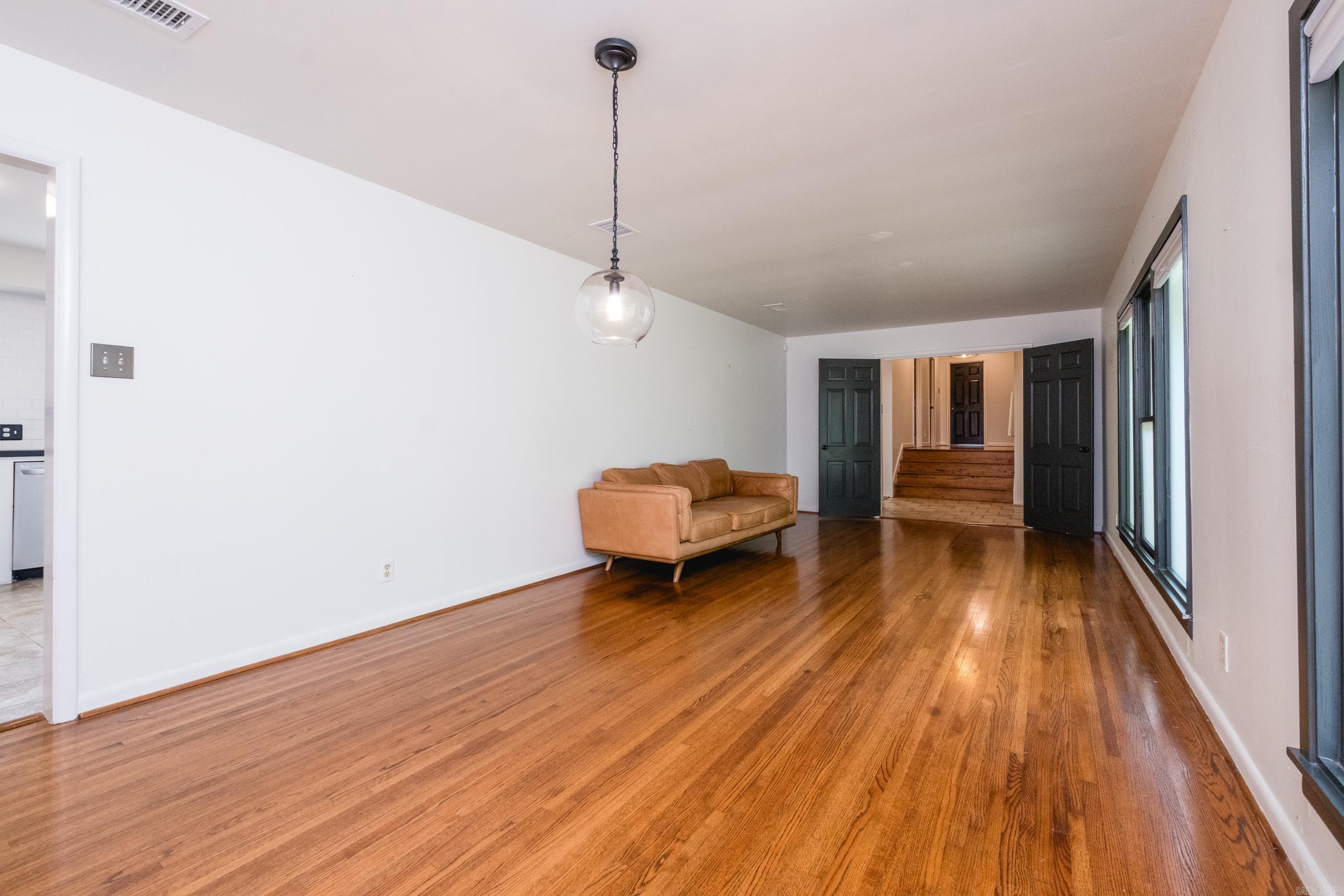 PLAZA HEIGHTS - Residential