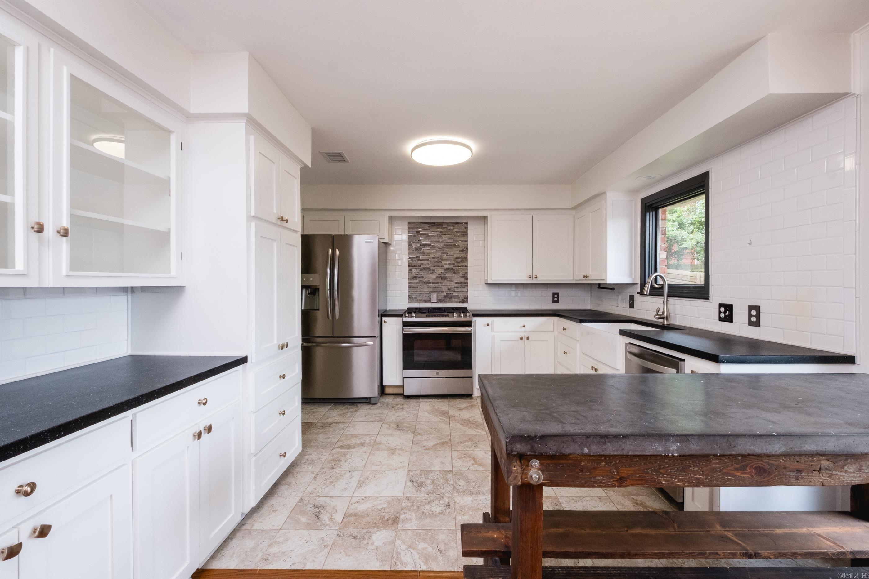 PLAZA HEIGHTS - Residential