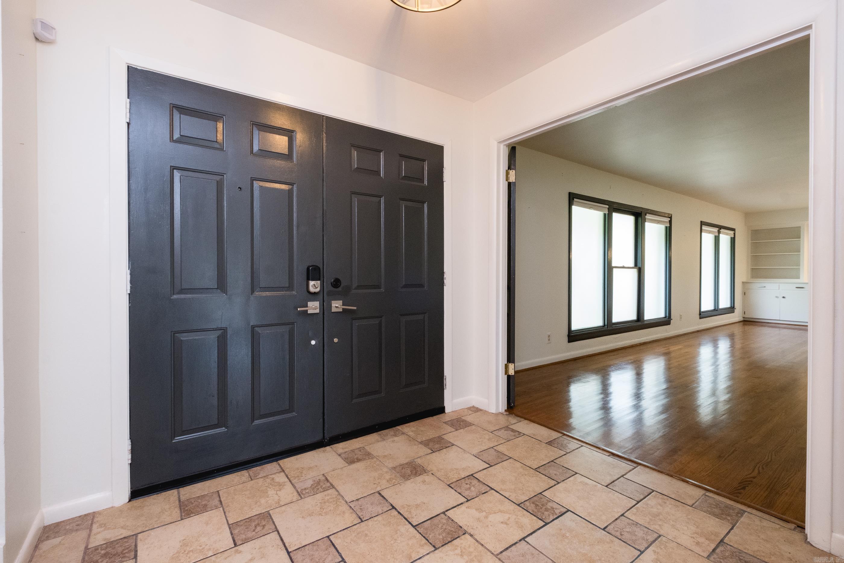 PLAZA HEIGHTS - Residential