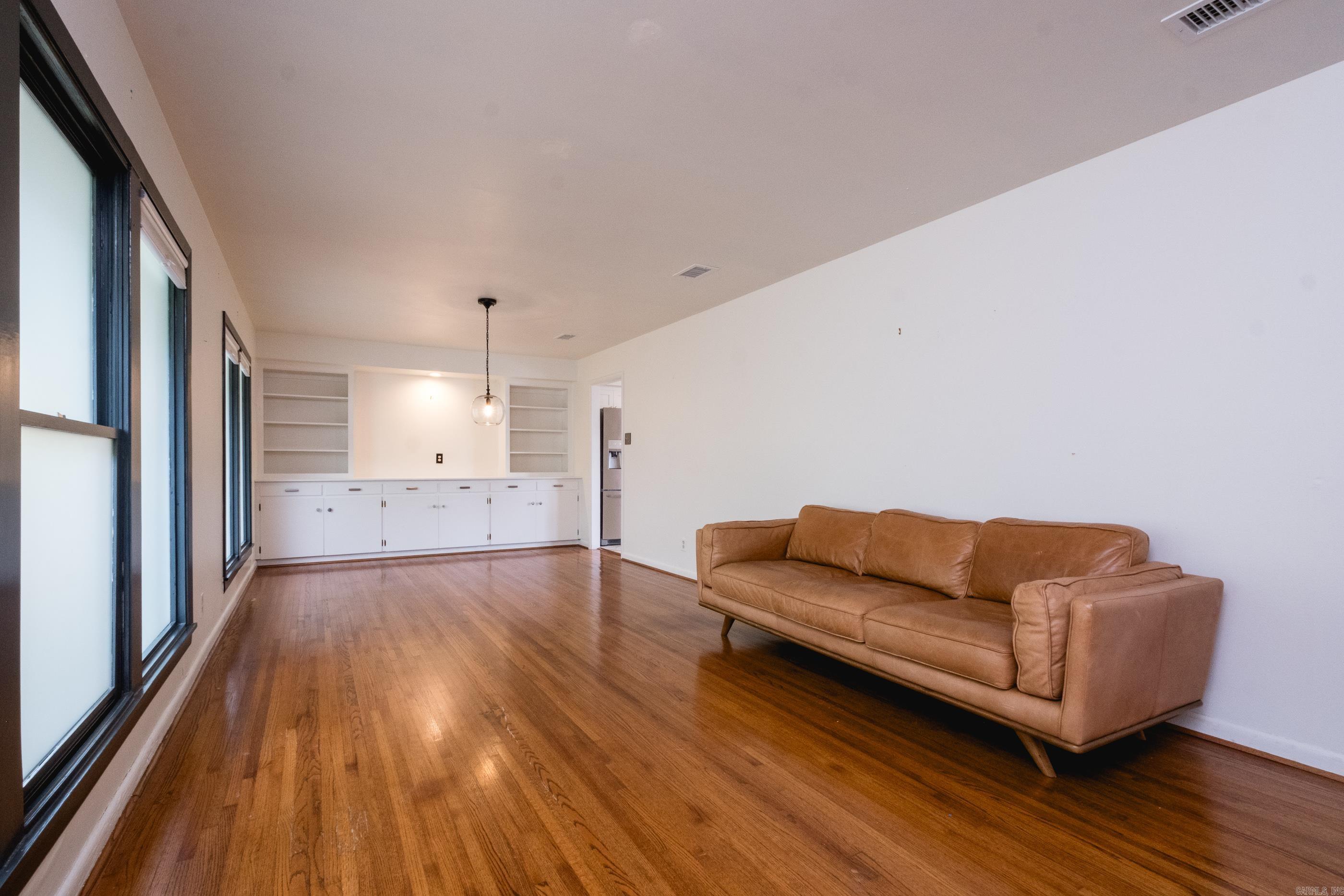 PLAZA HEIGHTS - Residential