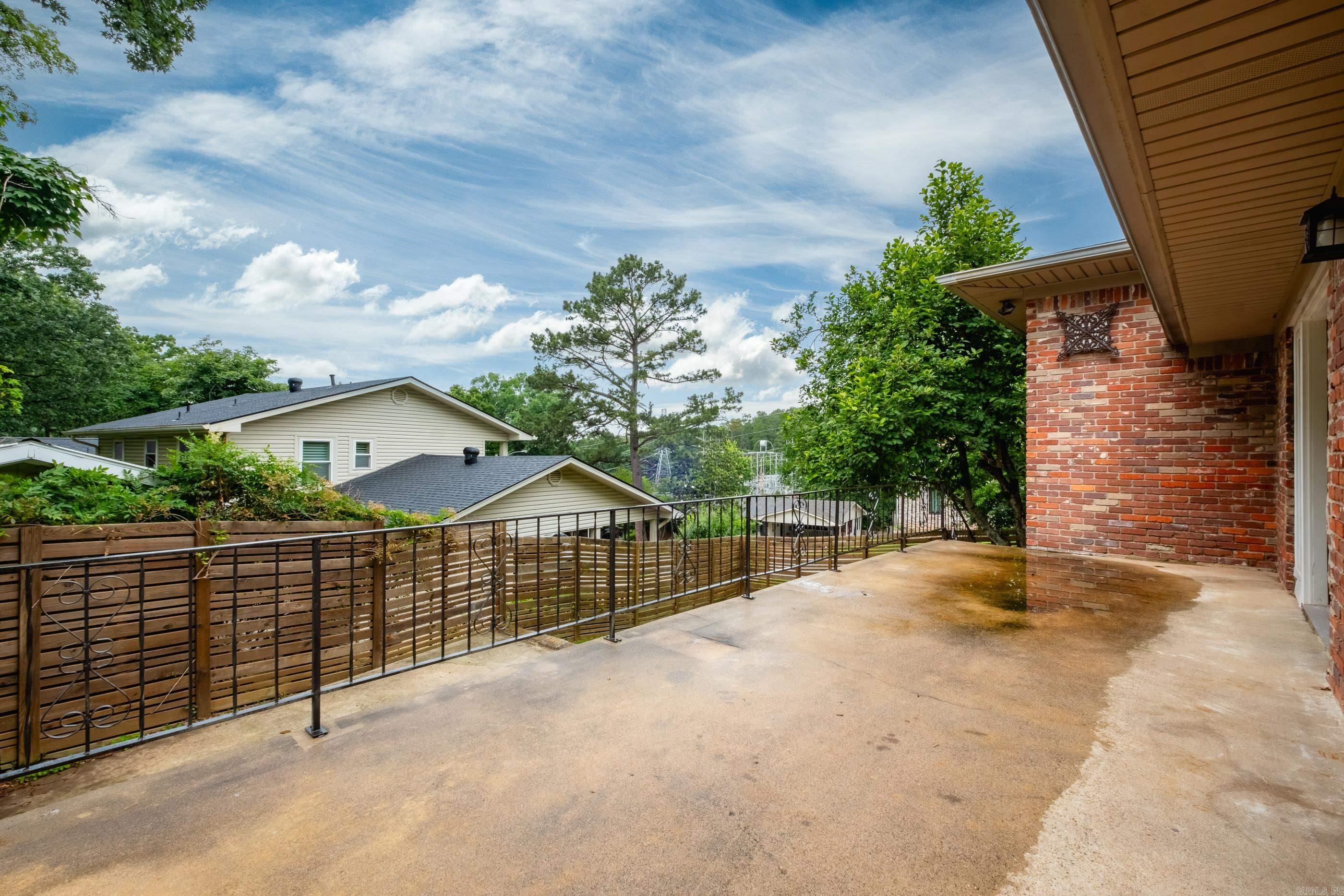PLAZA HEIGHTS - Residential