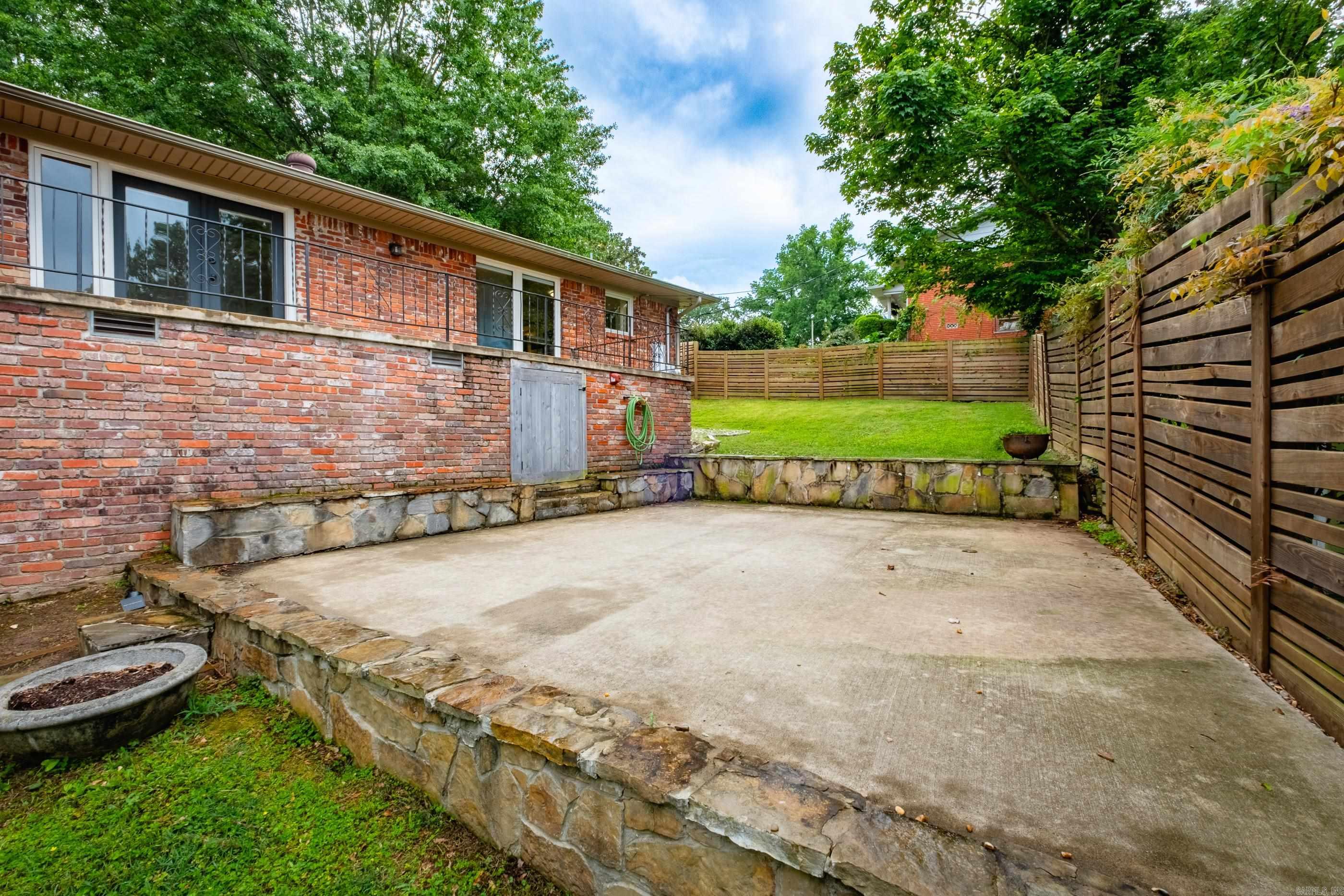 PLAZA HEIGHTS - Residential
