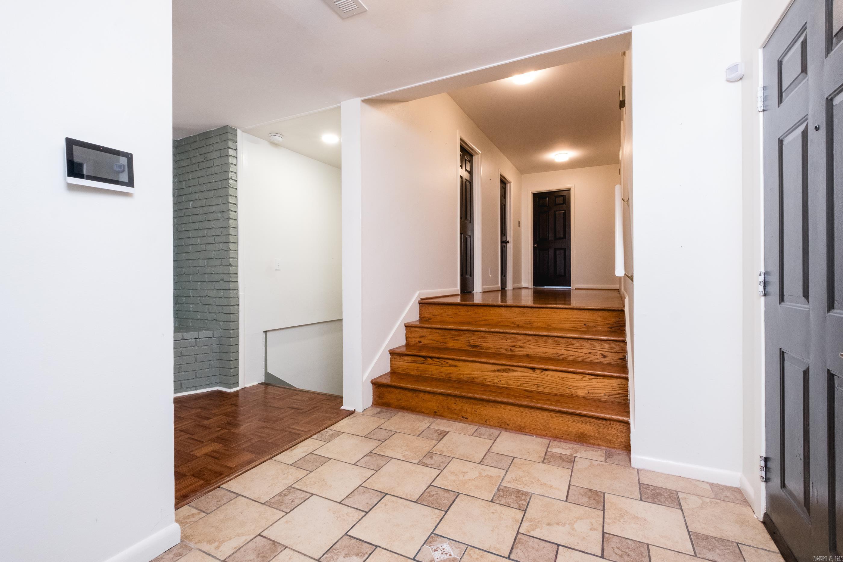 PLAZA HEIGHTS - Residential