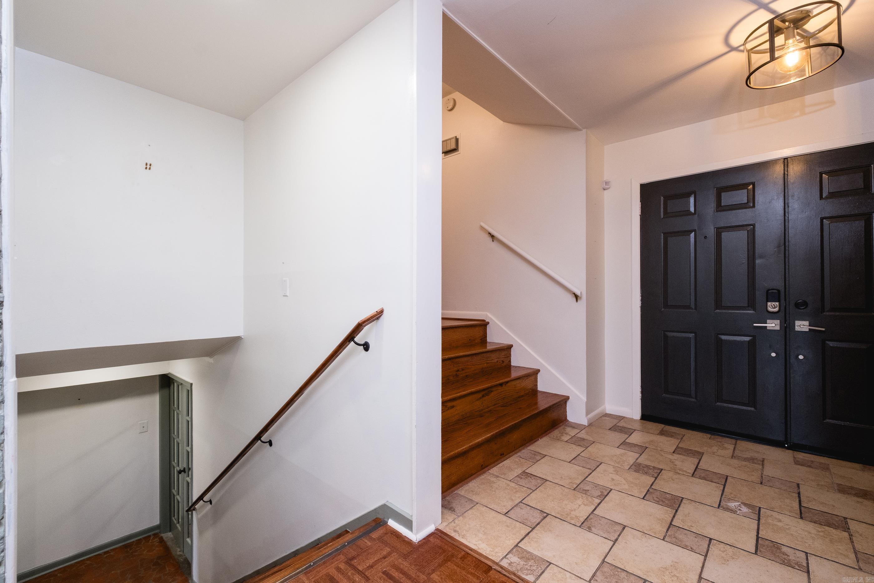 PLAZA HEIGHTS - Residential