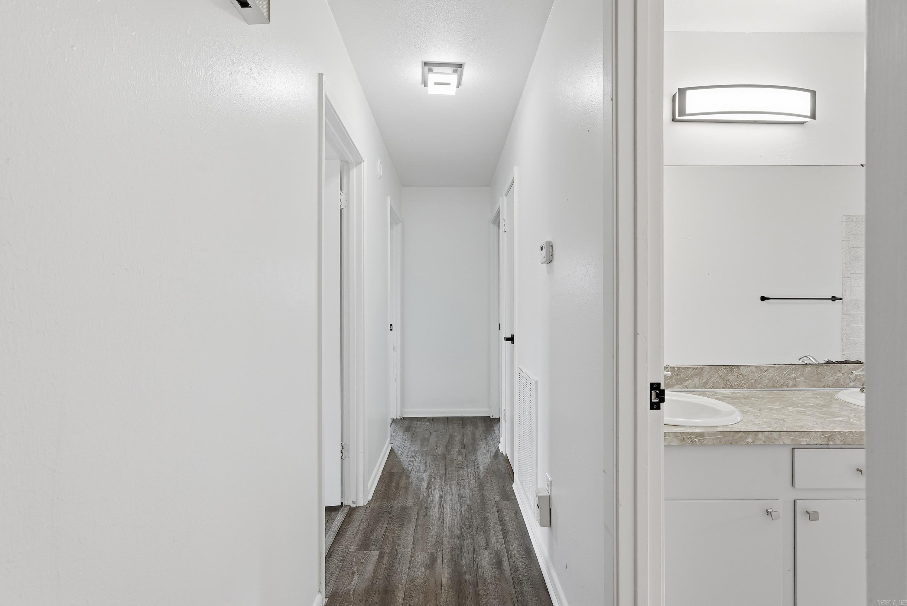 BLOOMFIELD HILLS - Residential