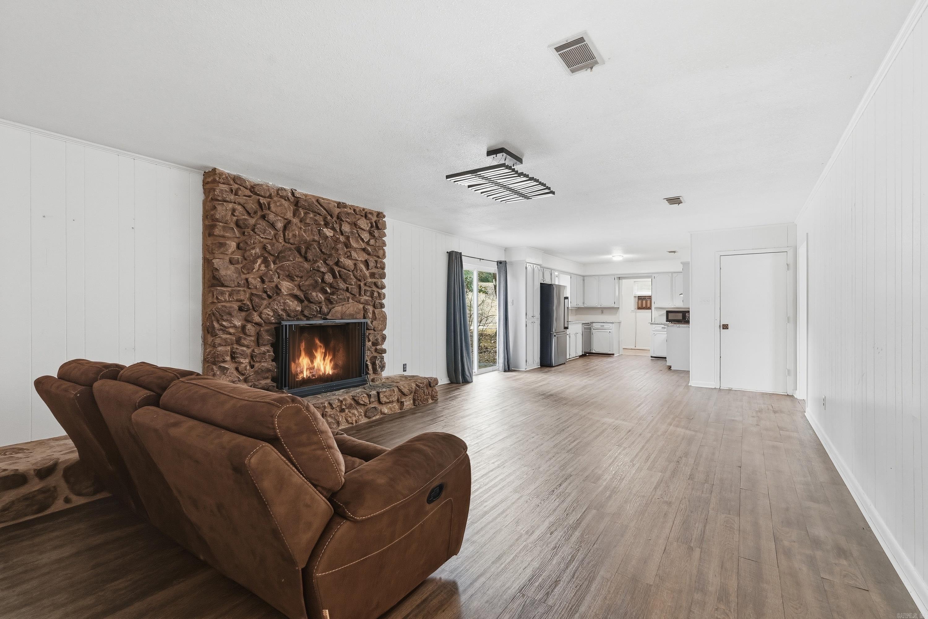 BLOOMFIELD HILLS - Residential