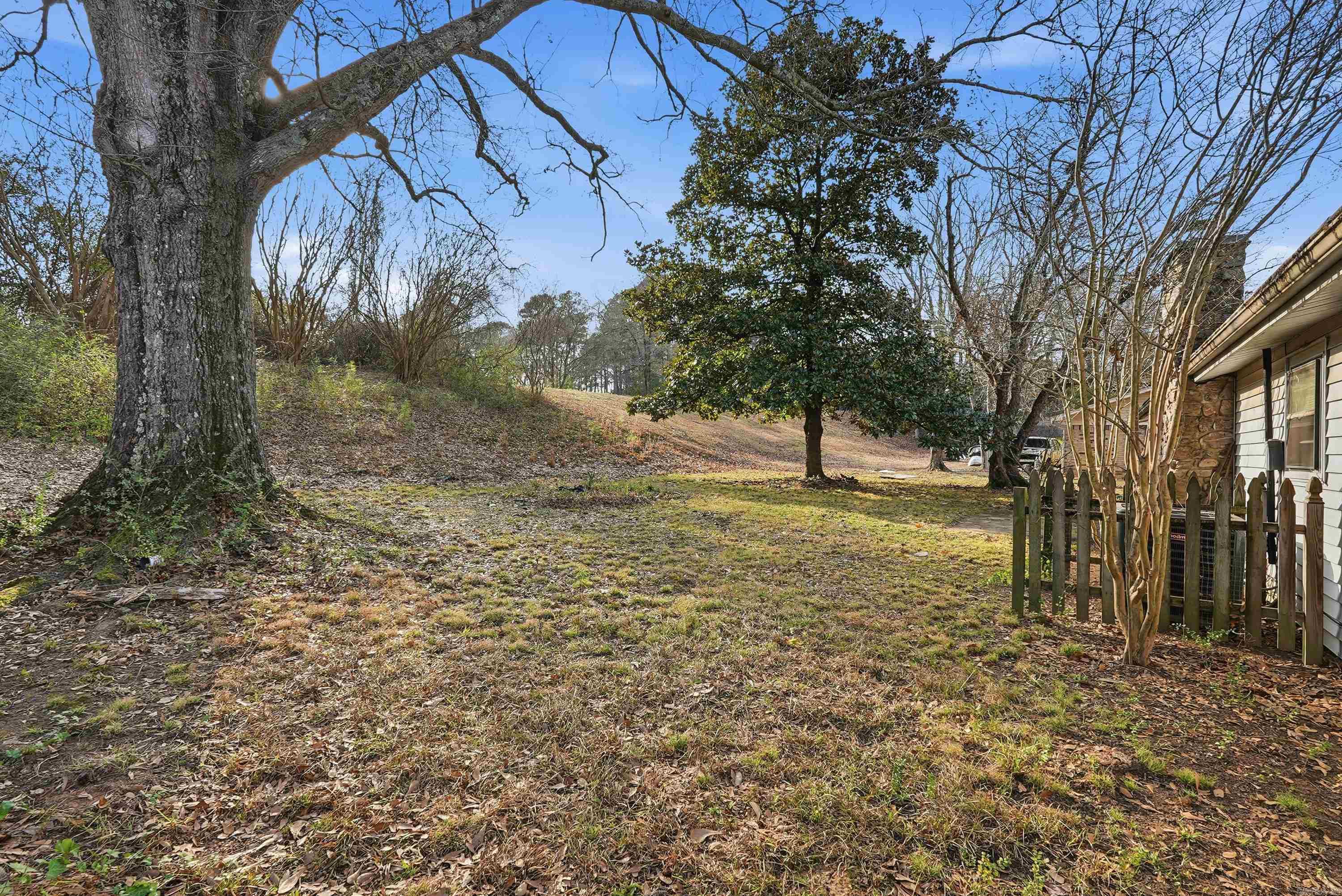 BLOOMFIELD HILLS - Residential