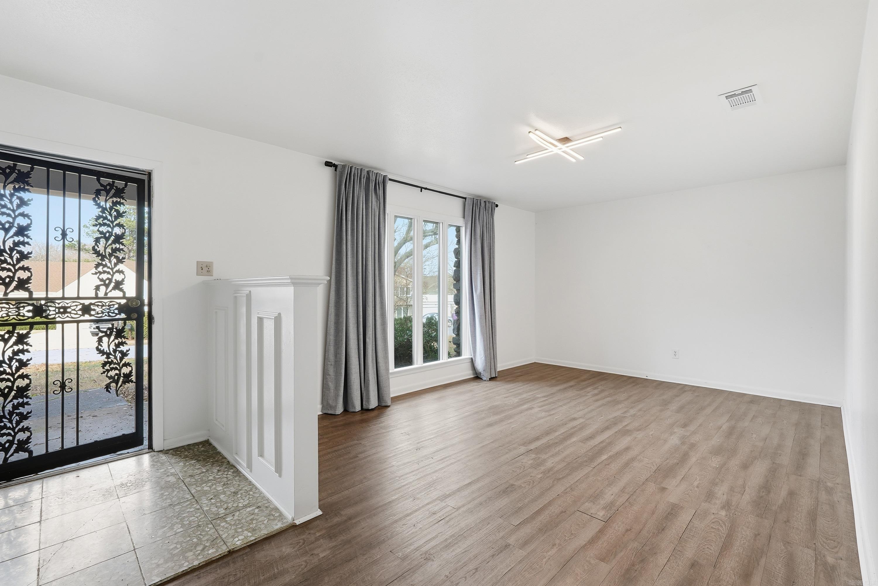 BLOOMFIELD HILLS - Residential