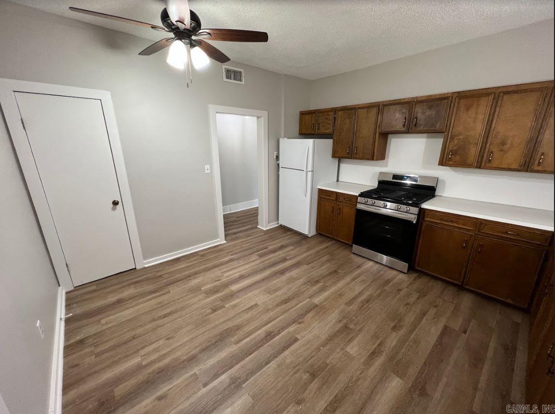 Hill Crest - Residential Lease