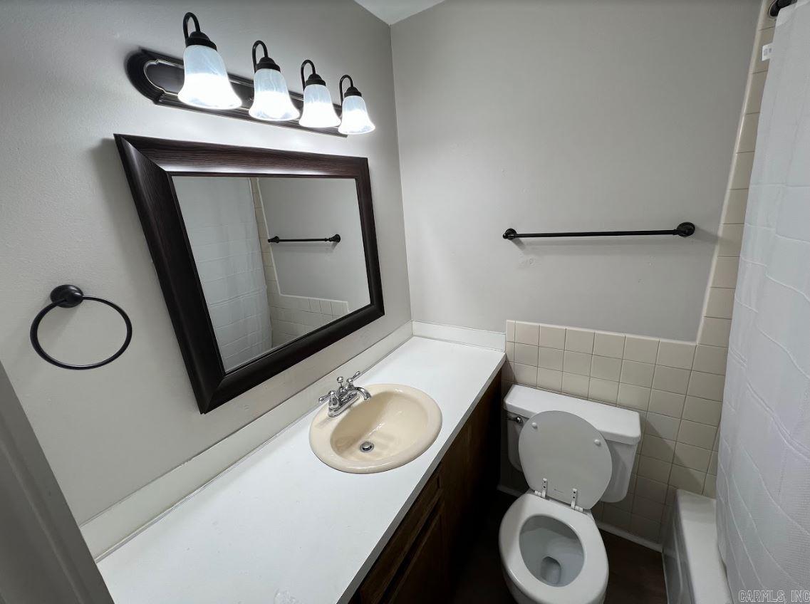 Hill Crest - Residential Lease