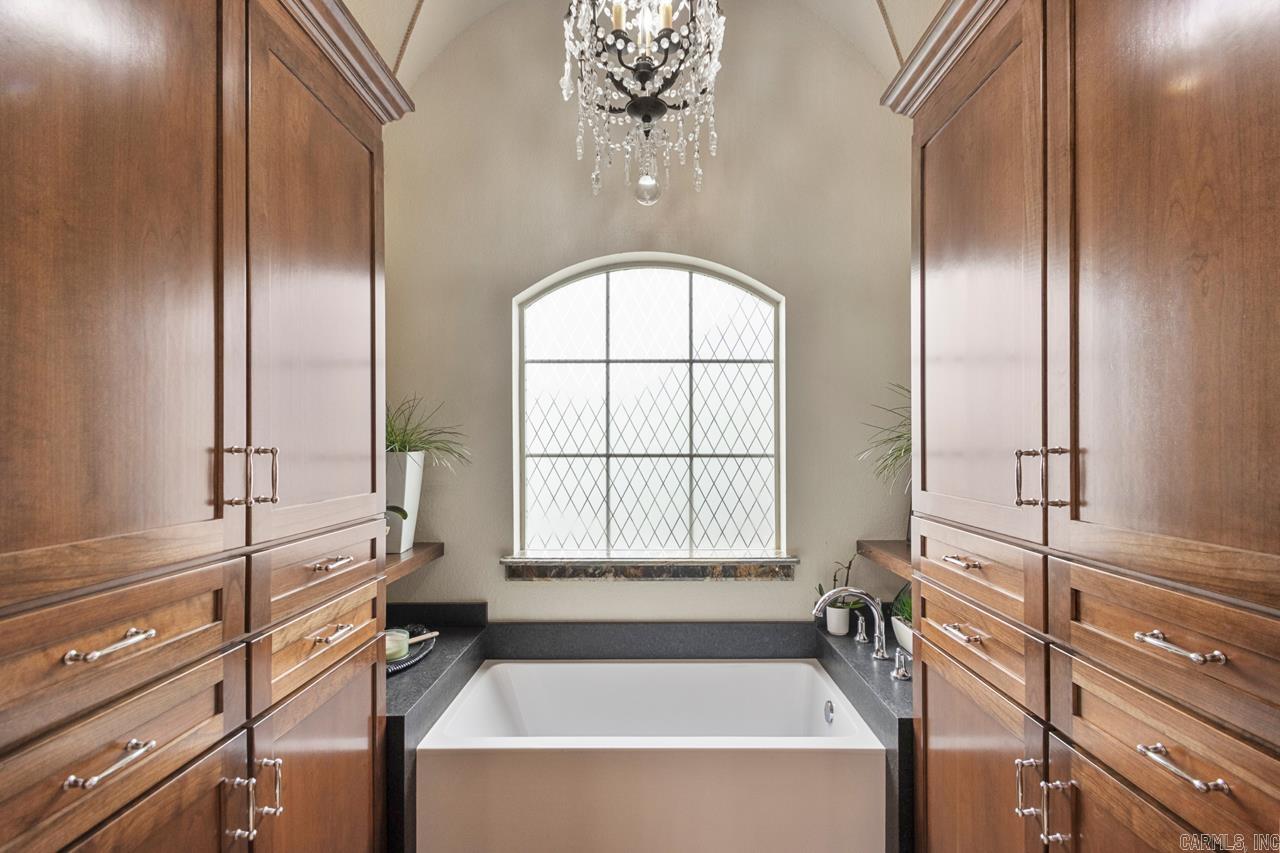 WESTPOINTE - Residential