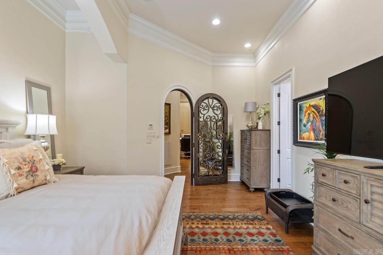 WESTPOINTE - Residential