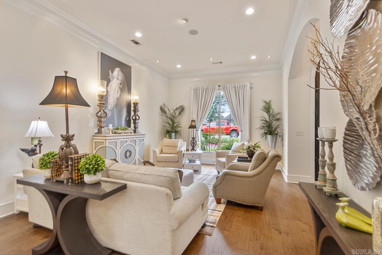 WESTPOINTE - Residential