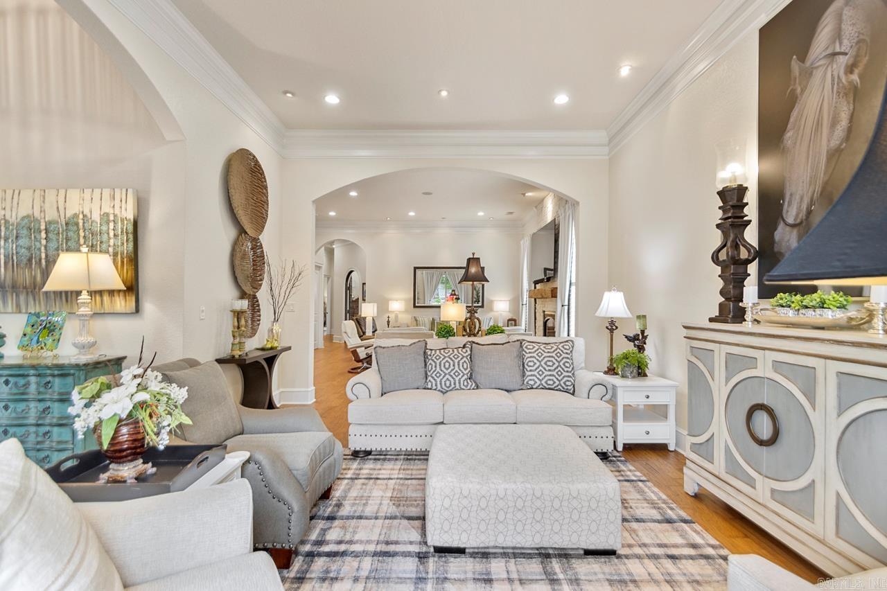 WESTPOINTE - Residential