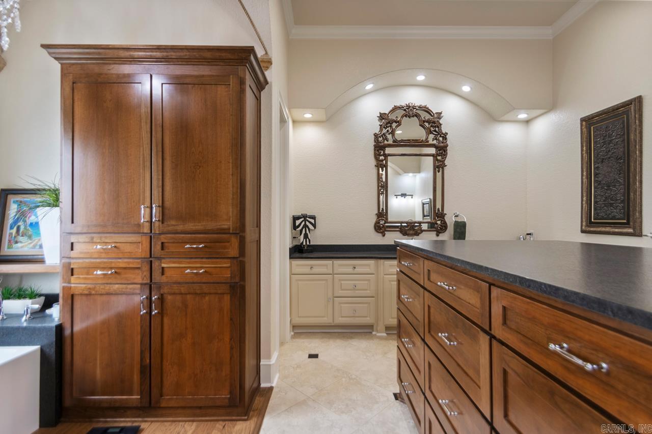 WESTPOINTE - Residential