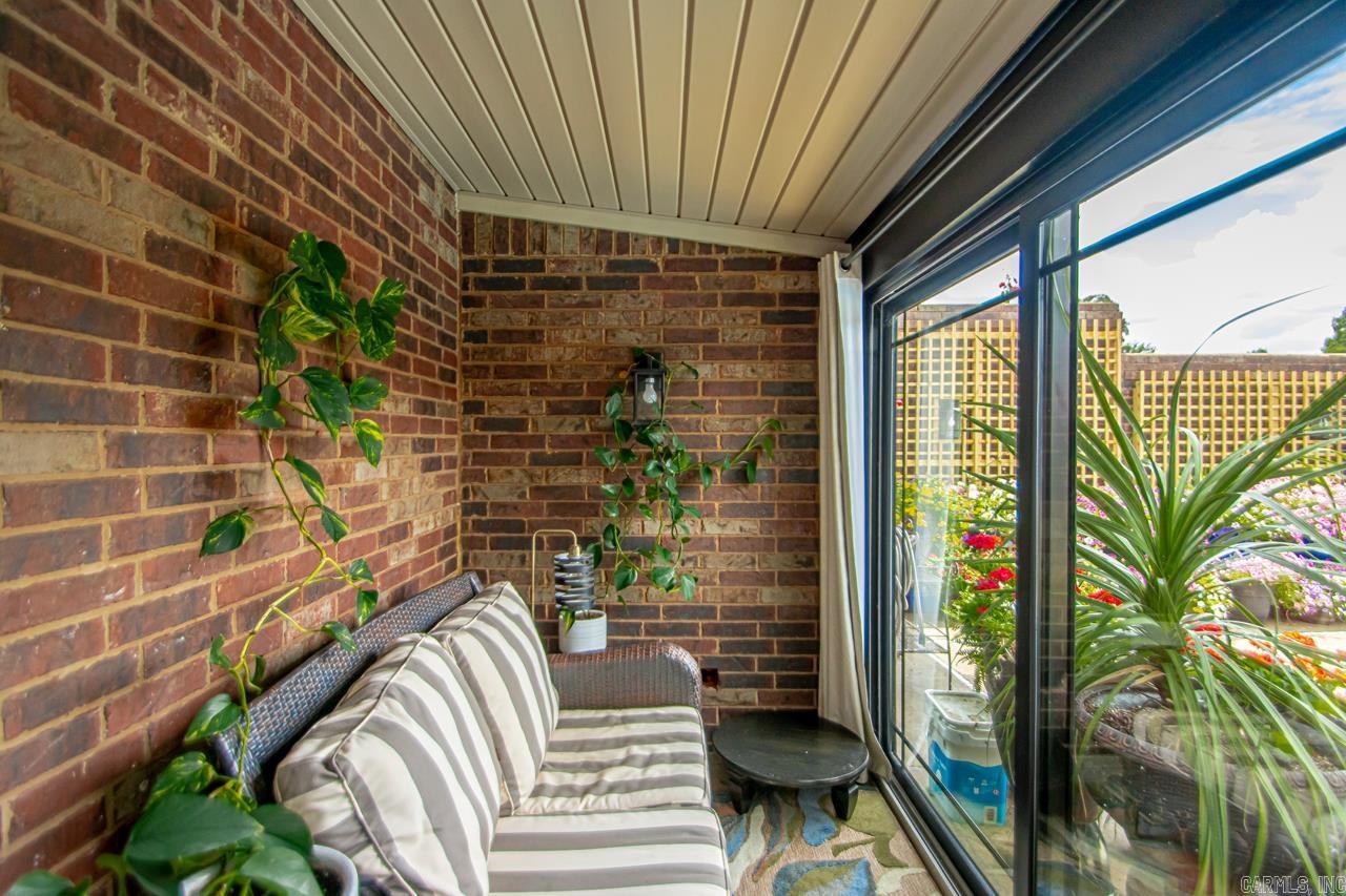 WESTPOINTE - Residential